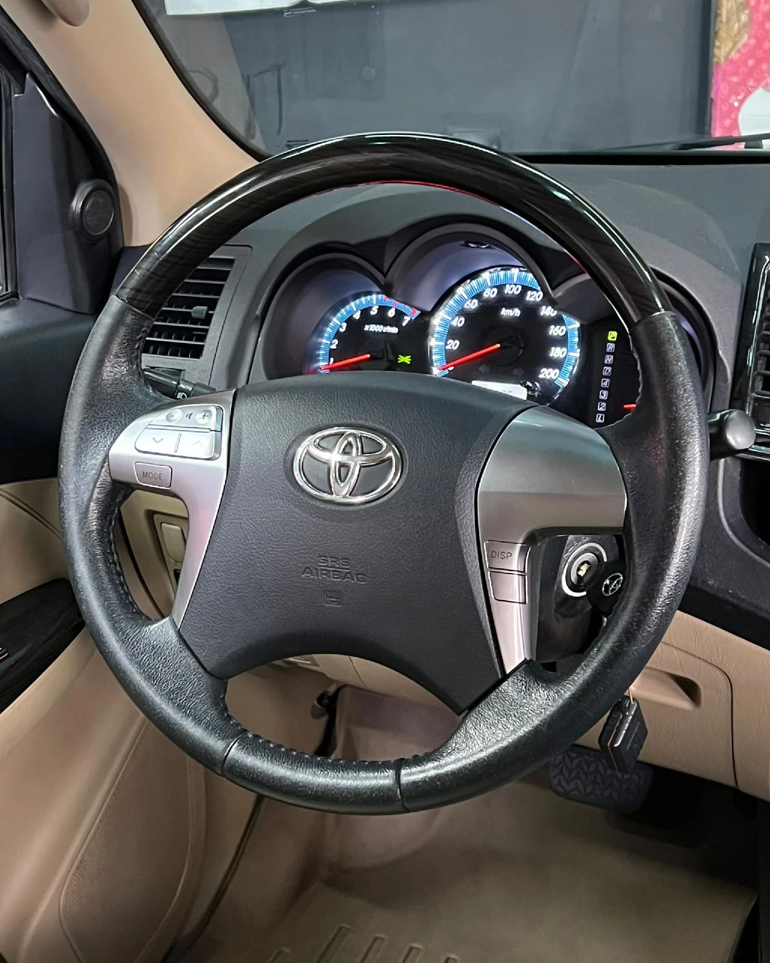 2016 Toyota Fortuner Sr 4.0 4x4 — photo 8