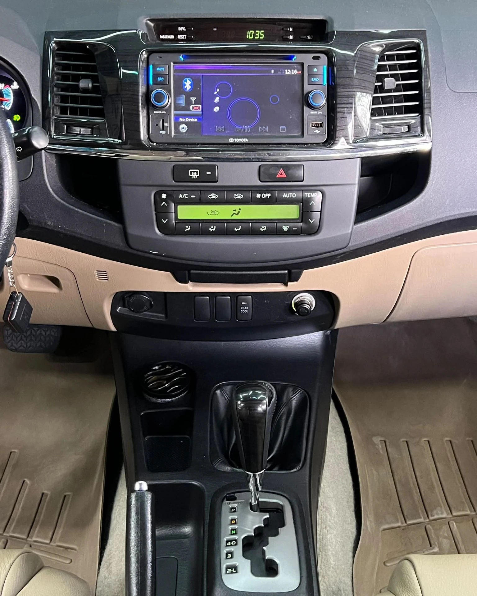 2016 Toyota Fortuner Sr 4.0 4x4 — photo 9