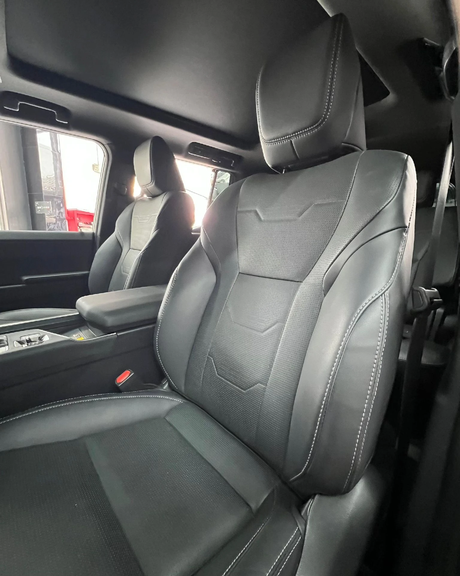 2025 Lexus GX 550 Luxury Plus — photo 28