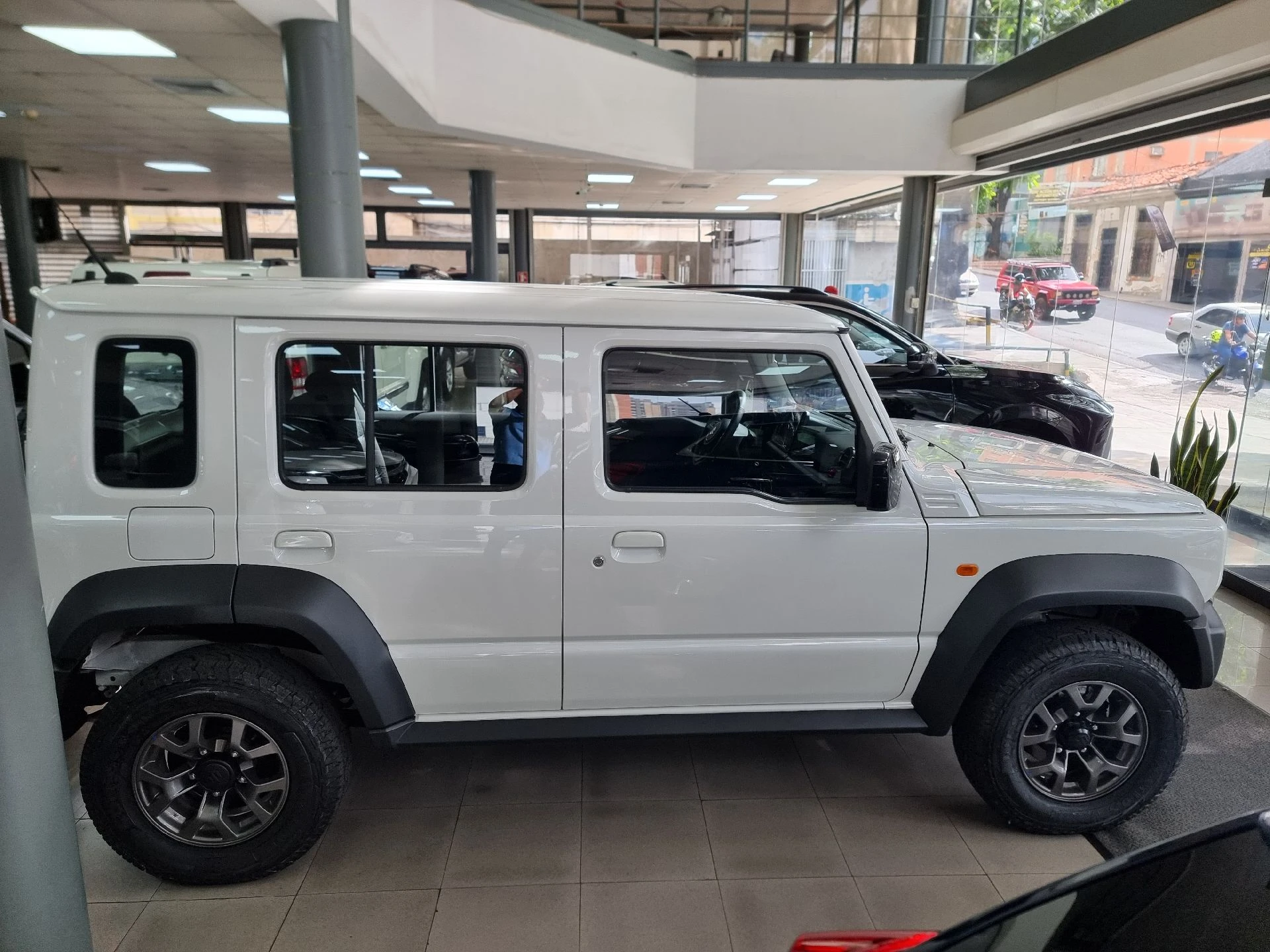 2024 Suzuki Jimny GLX — photo 5