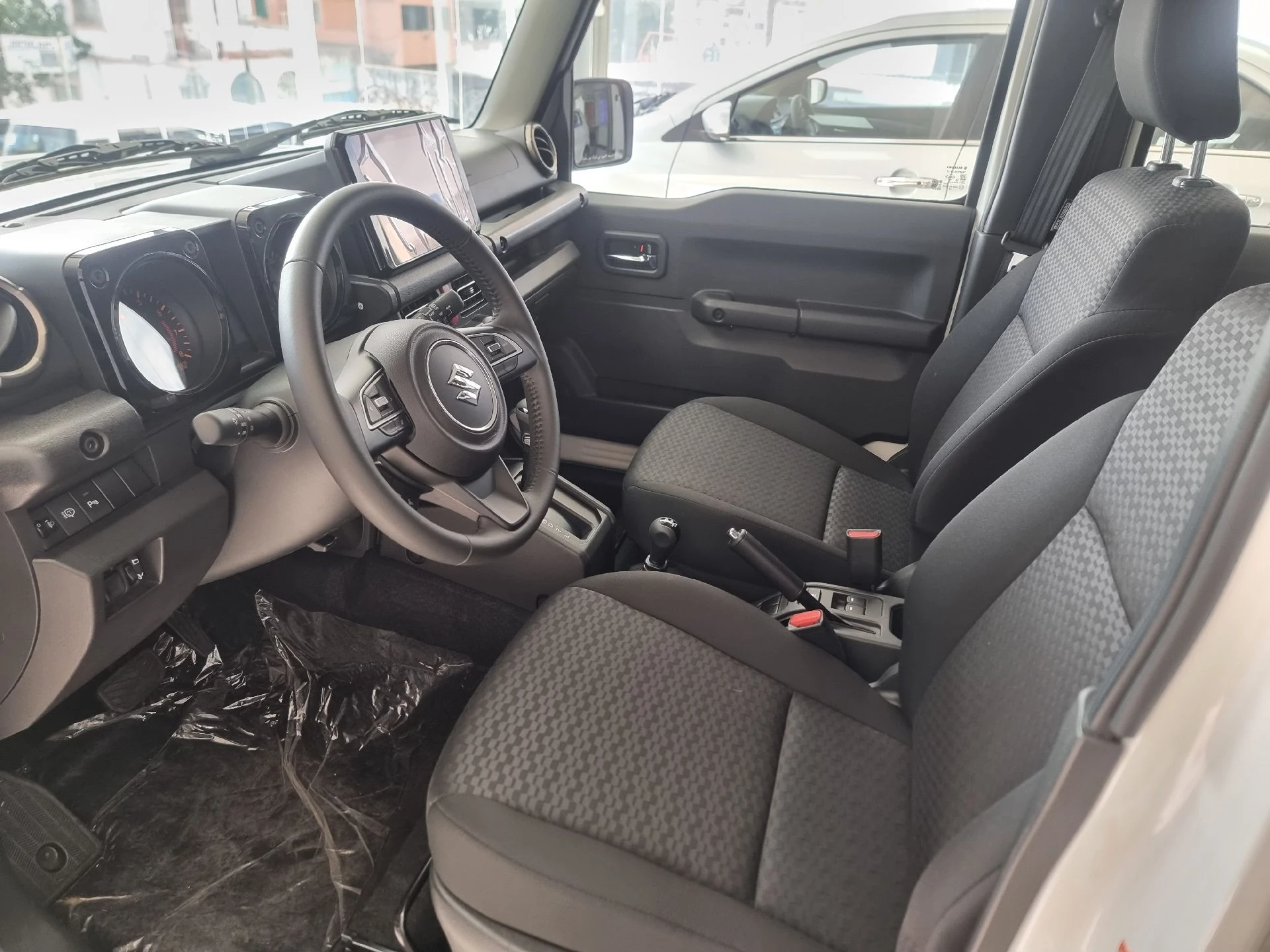 2024 Suzuki Jimny GLX — photo 10