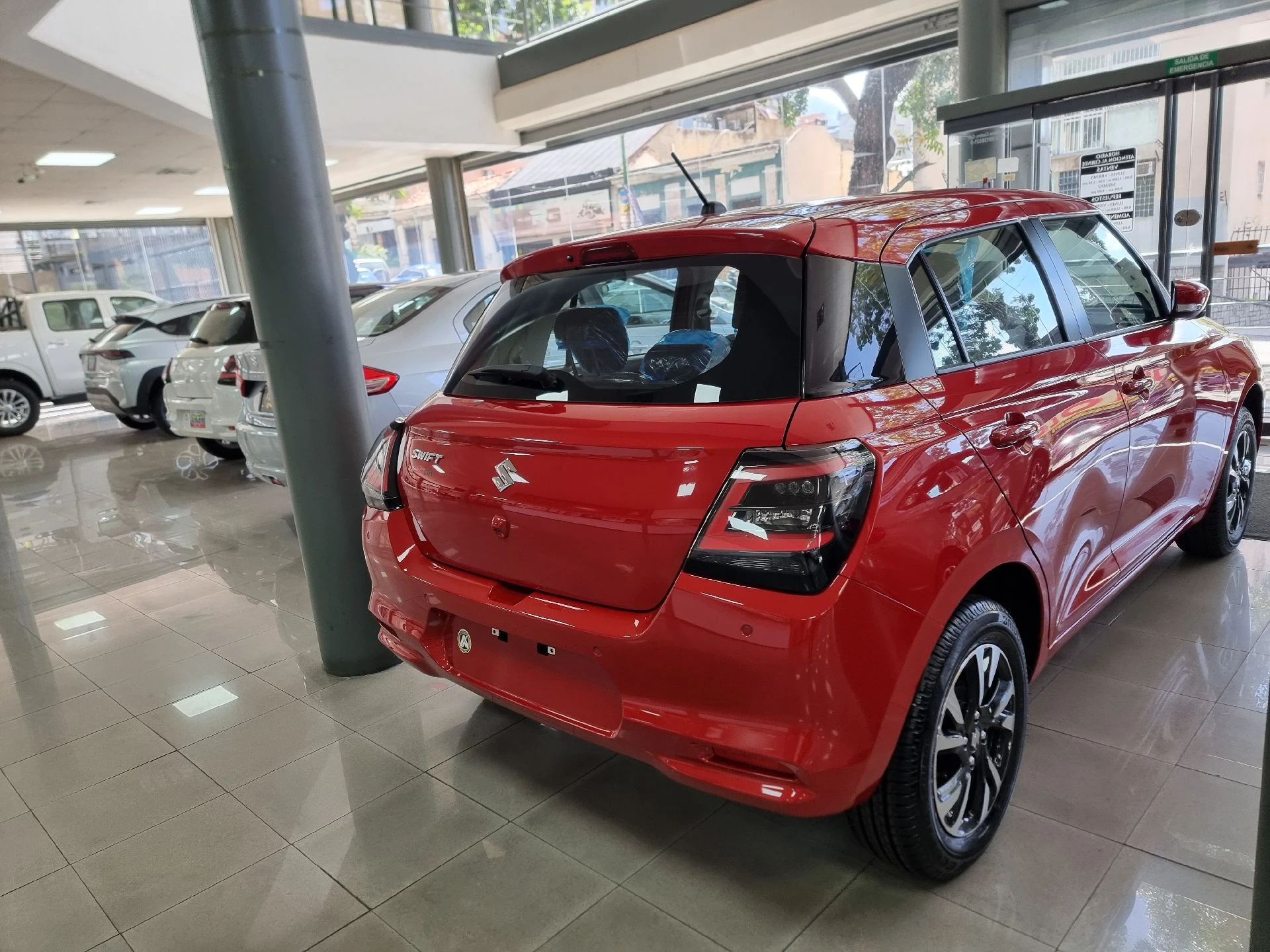 2025 Suzuki Swift GLX — photo 5