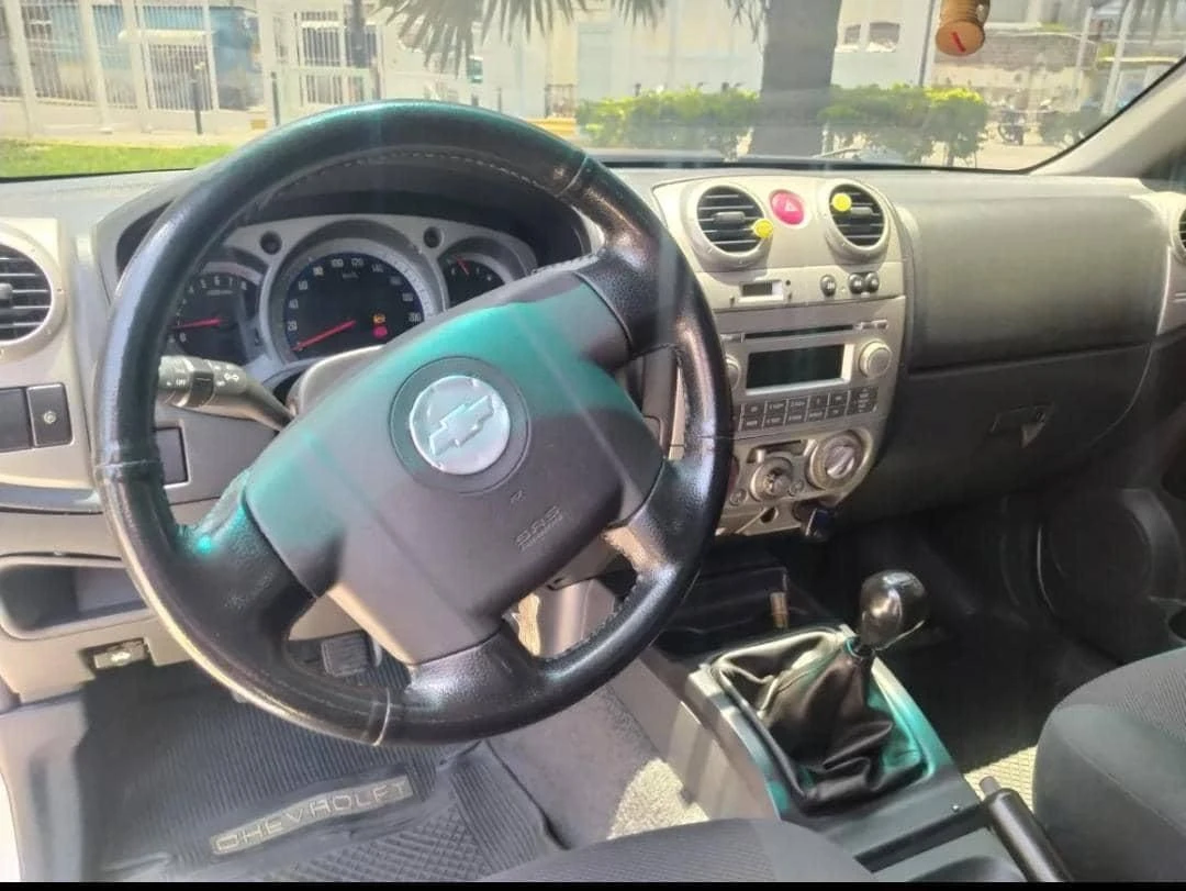 2011 Chevrolet LUV D-MAX 4x4 — photo 8
