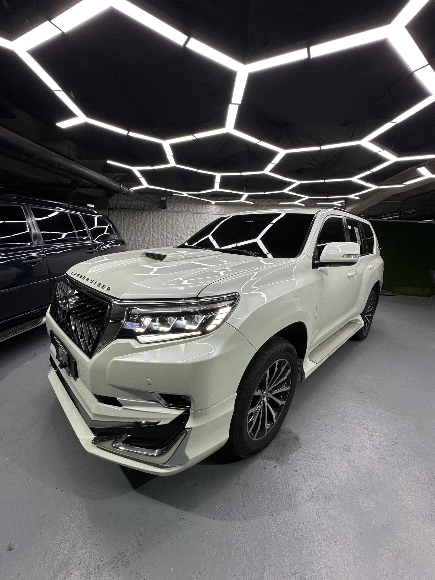 2022 Toyota Land Cruiser PRADO 70 ANNIVERSARY — photo 2