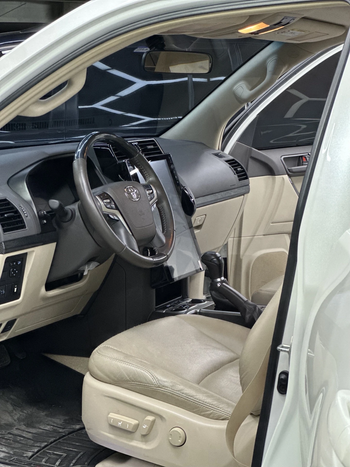 2022 Toyota Land Cruiser PRADO 70 ANNIVERSARY — photo 6