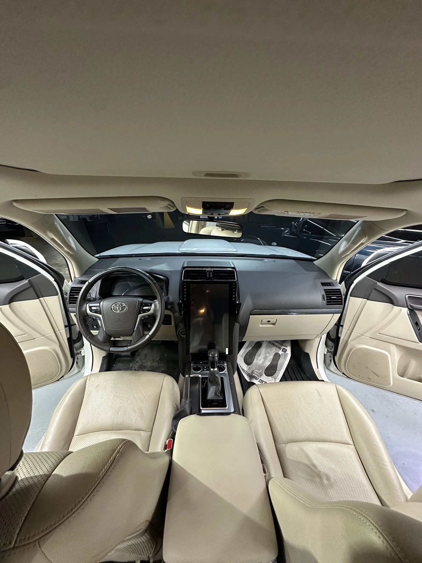2022 Toyota Land Cruiser PRADO 70 ANNIVERSARY — photo 8