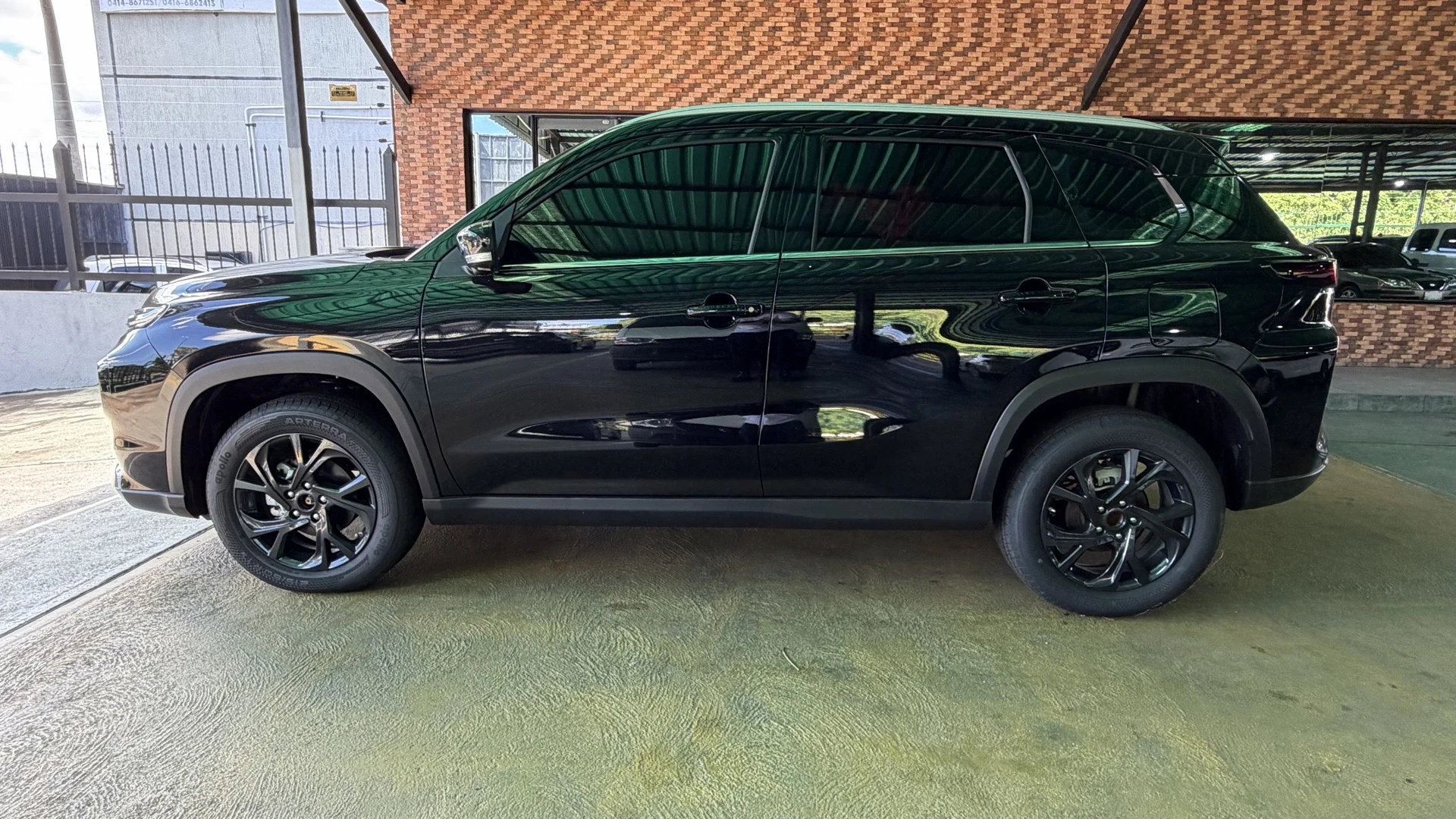 2025 Toyota Urban Cruiser Neo drive — photo 3