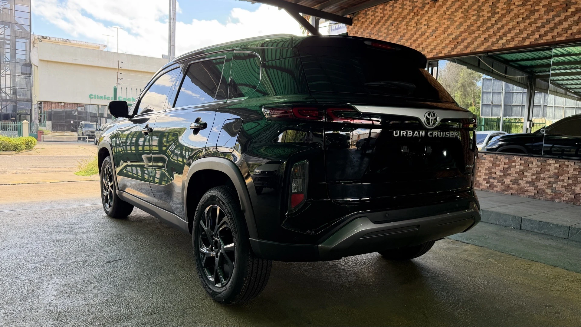 2025 Toyota Urban Cruiser Neo drive — photo 4