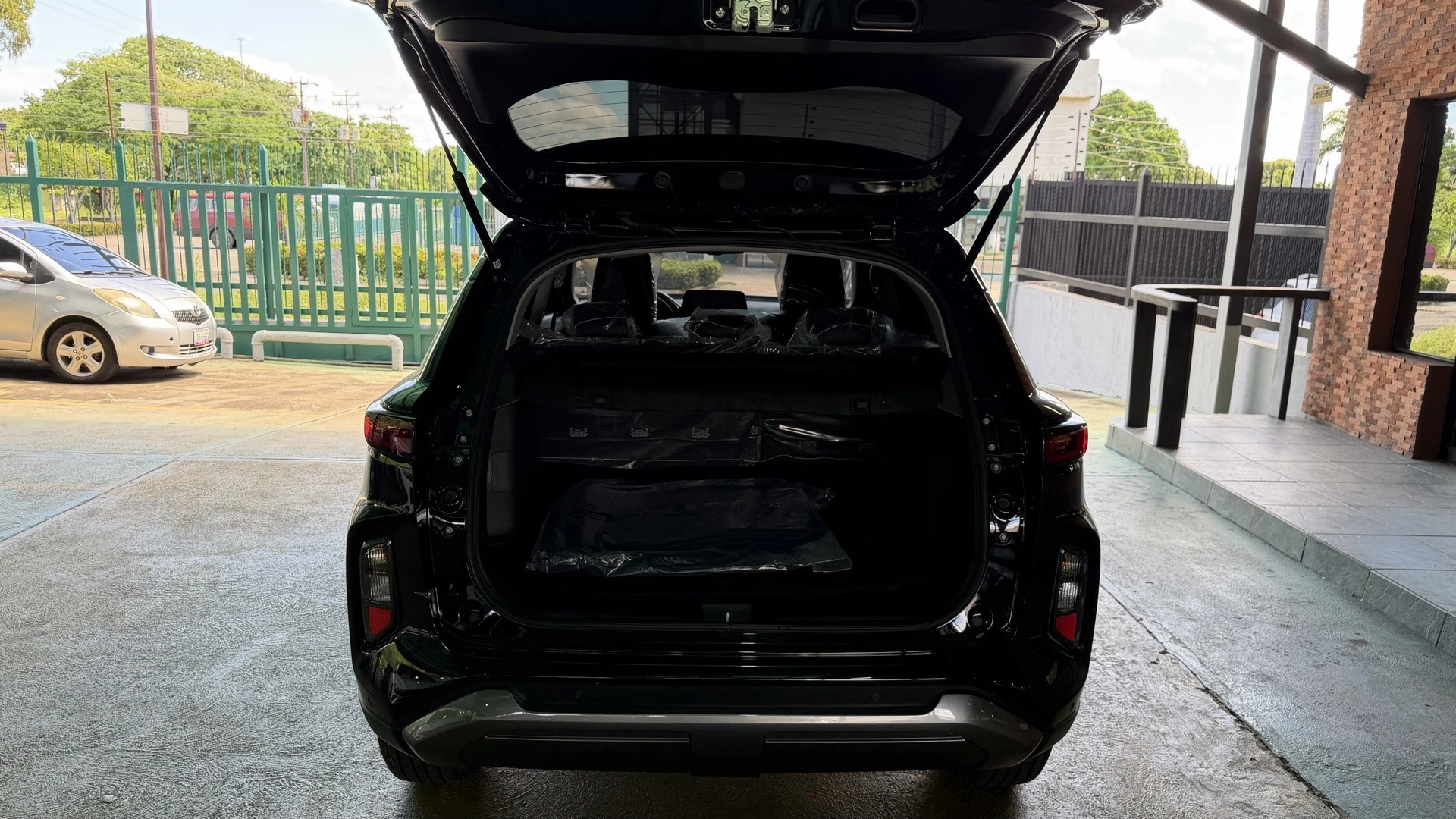 2025 Toyota Urban Cruiser Neo drive — photo 5