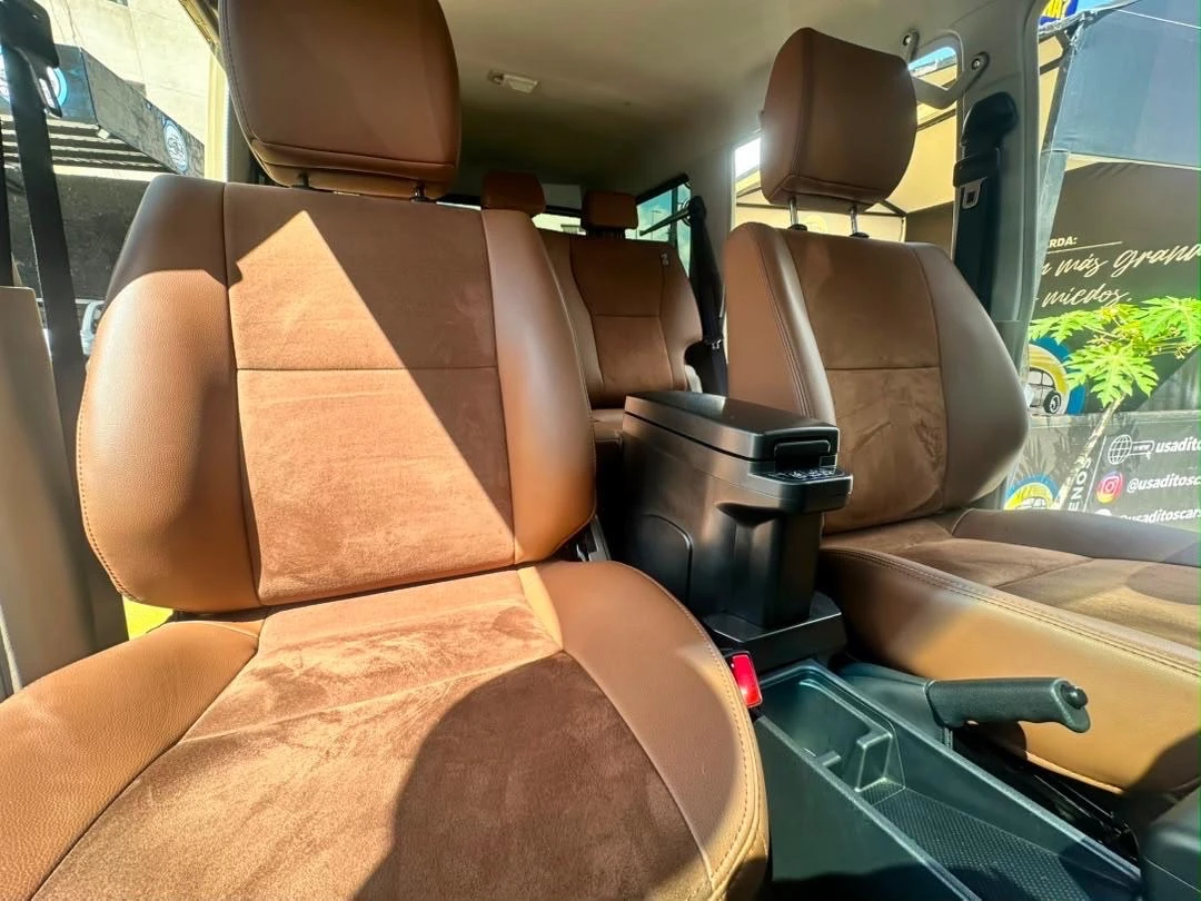 2025 Toyota Land Cruiser 70 Series 40th ANNIVERSARY — photo 5