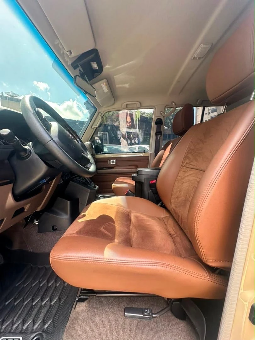 2025 Toyota Land Cruiser 70 Series 40th ANNIVERSARY — photo 9