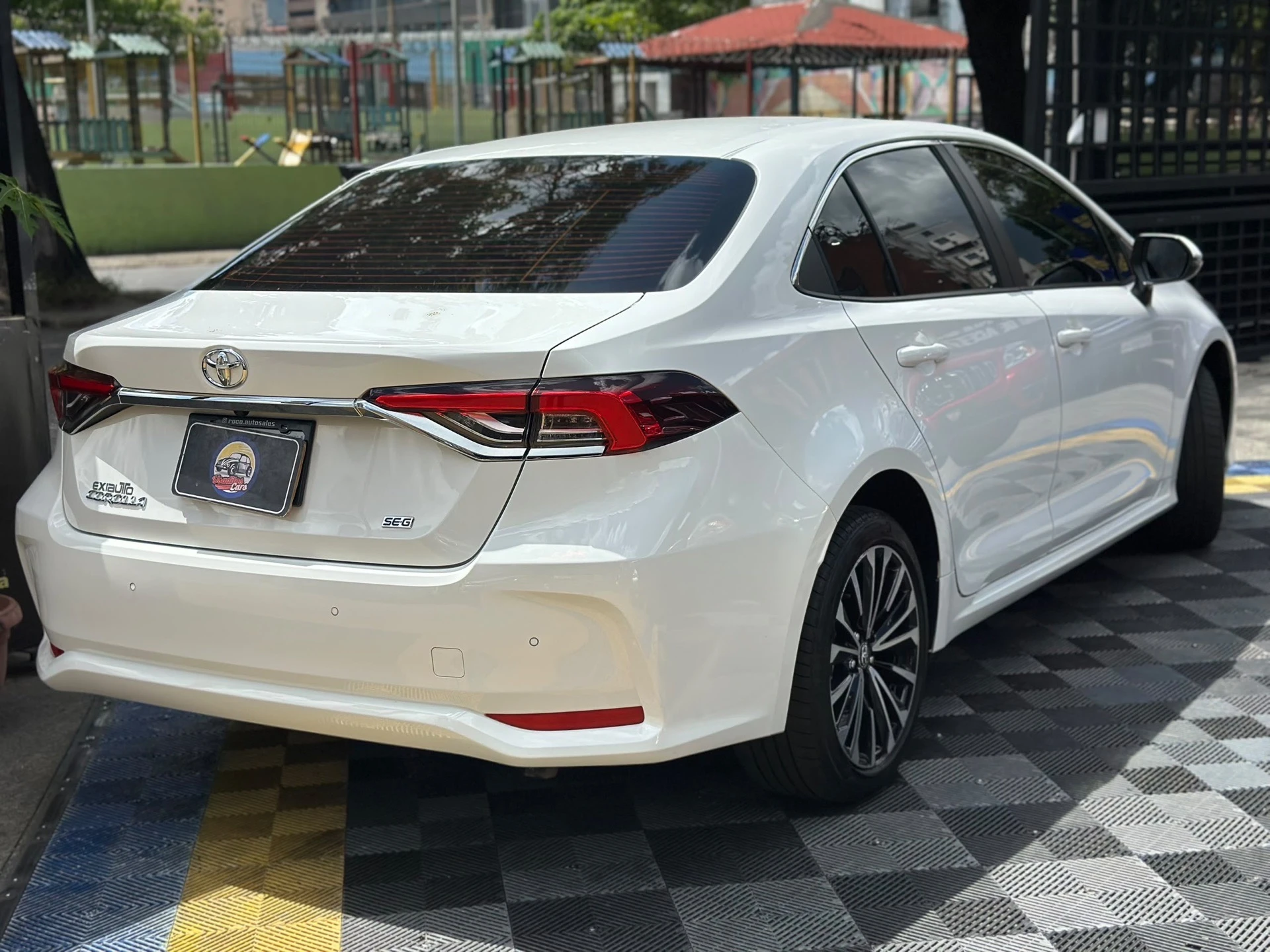 2025 Toyota Corolla SEG — foto 7