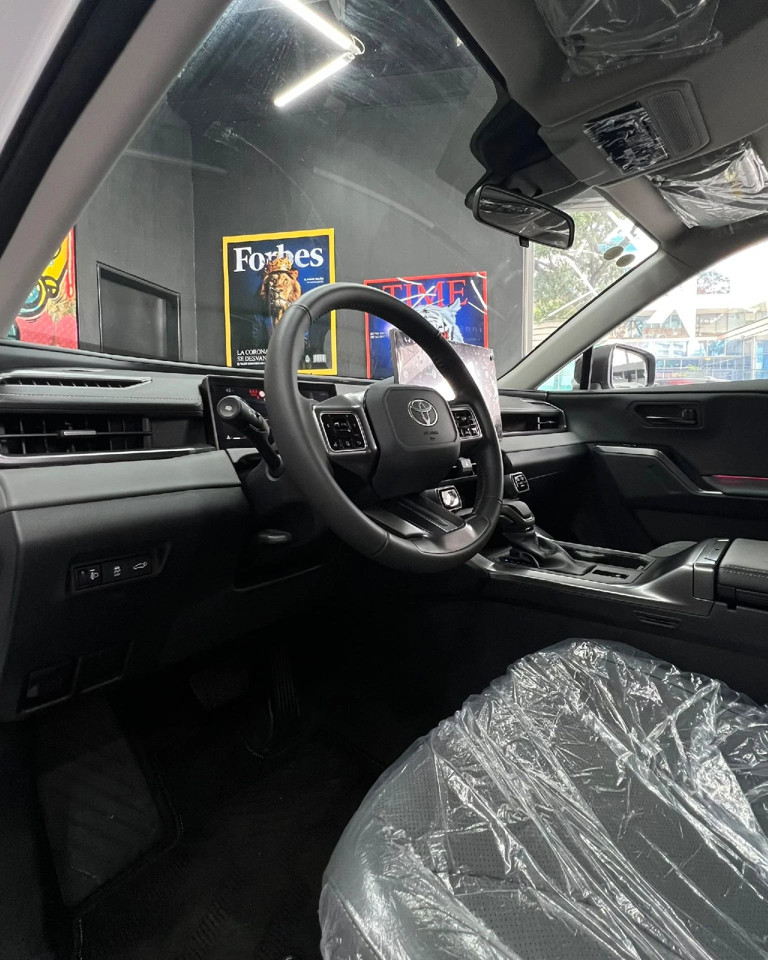 2026 Toyota RAV4 AWD — photo 11