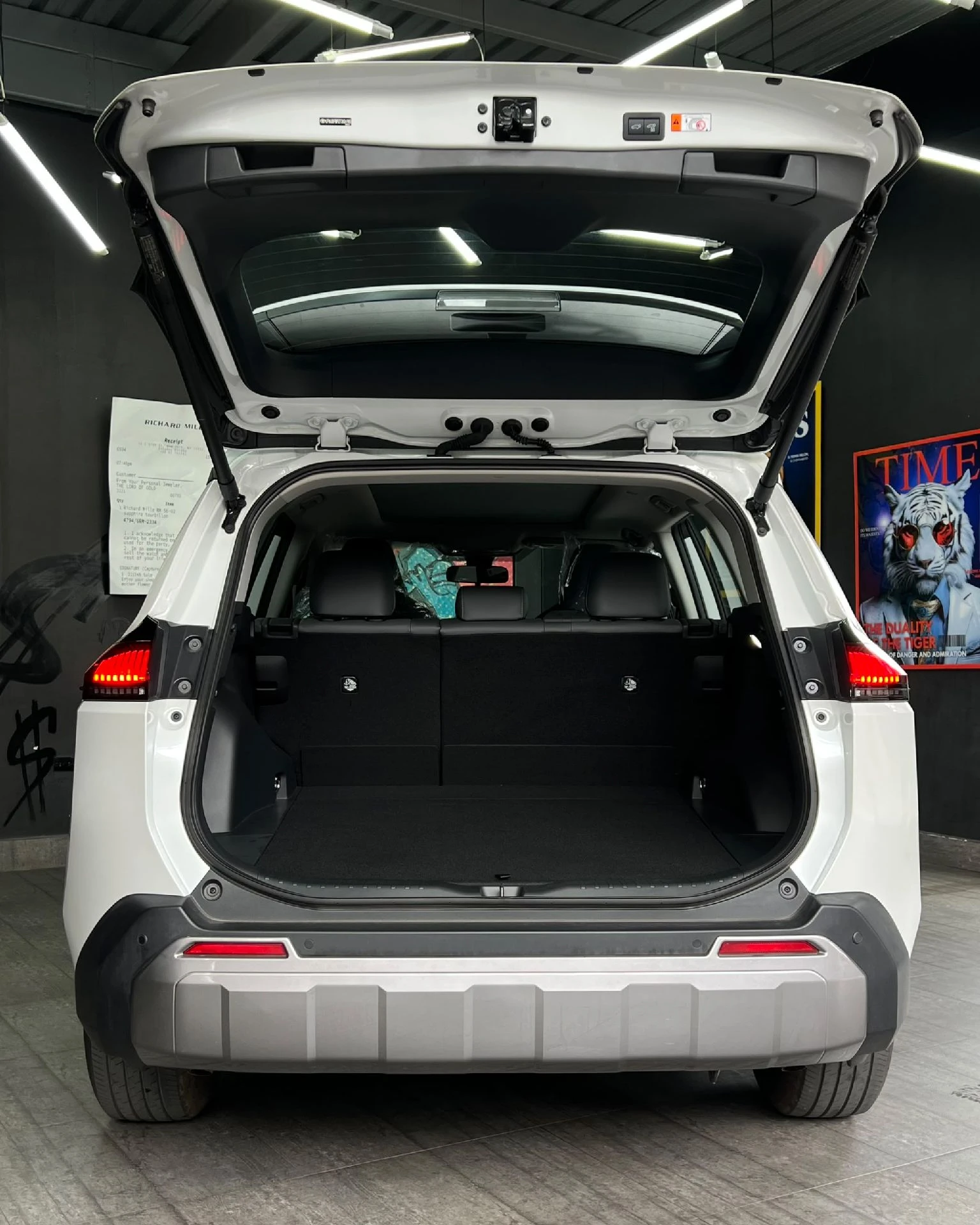 2026 Toyota RAV4 AWD — photo 17