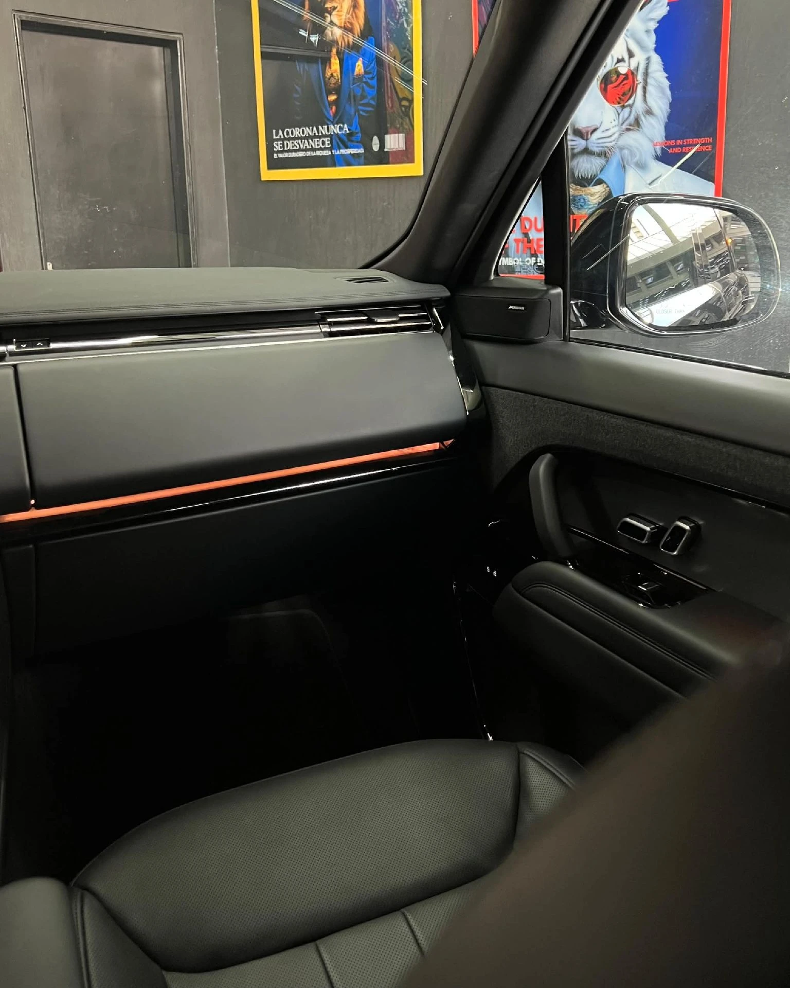 2025 Land Rover Range Rover Sport P360 — photo 9