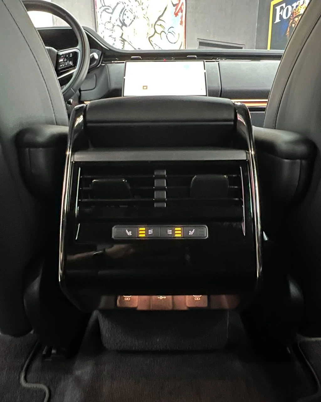 2025 Land Rover Range Rover Sport P360 — photo 10