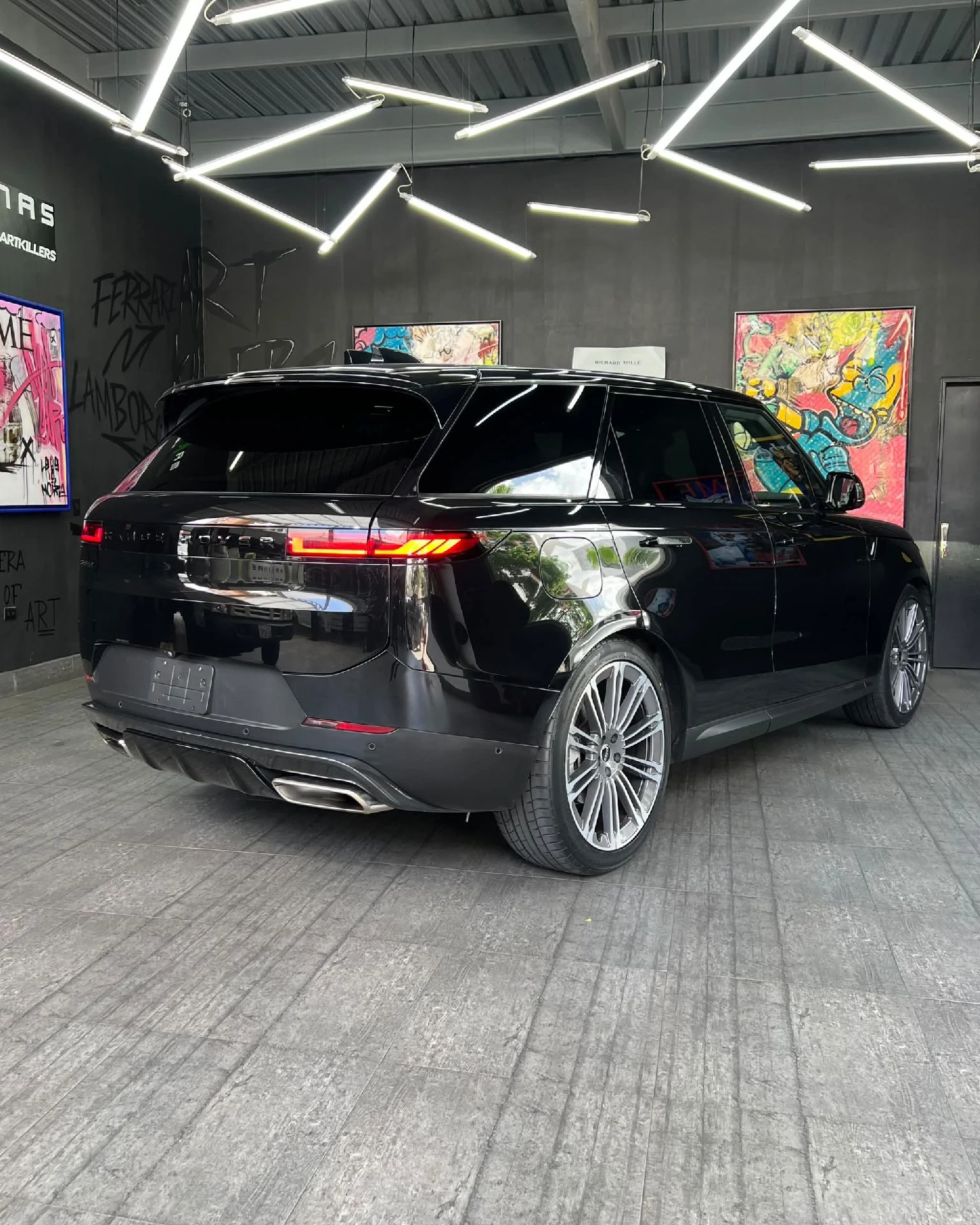2025 Land Rover Range Rover Sport P360 — photo 20