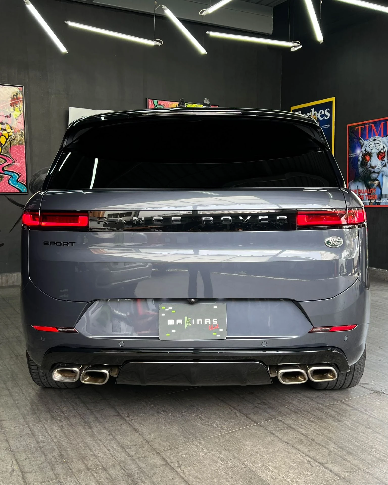 2023 Land Rover Range Rover First Edition P530 — photo 17
