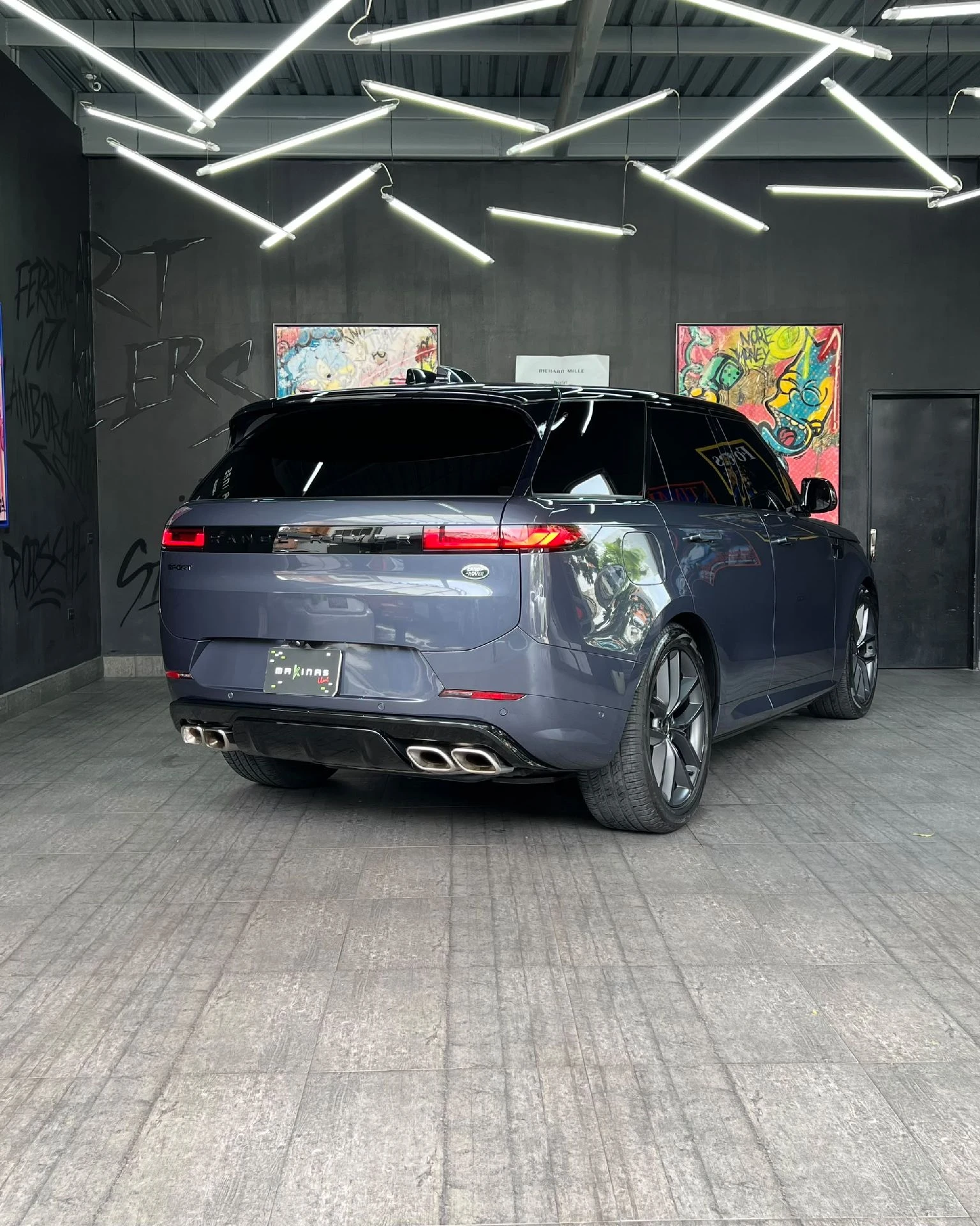 2023 Land Rover Range Rover First Edition P530 — photo 19