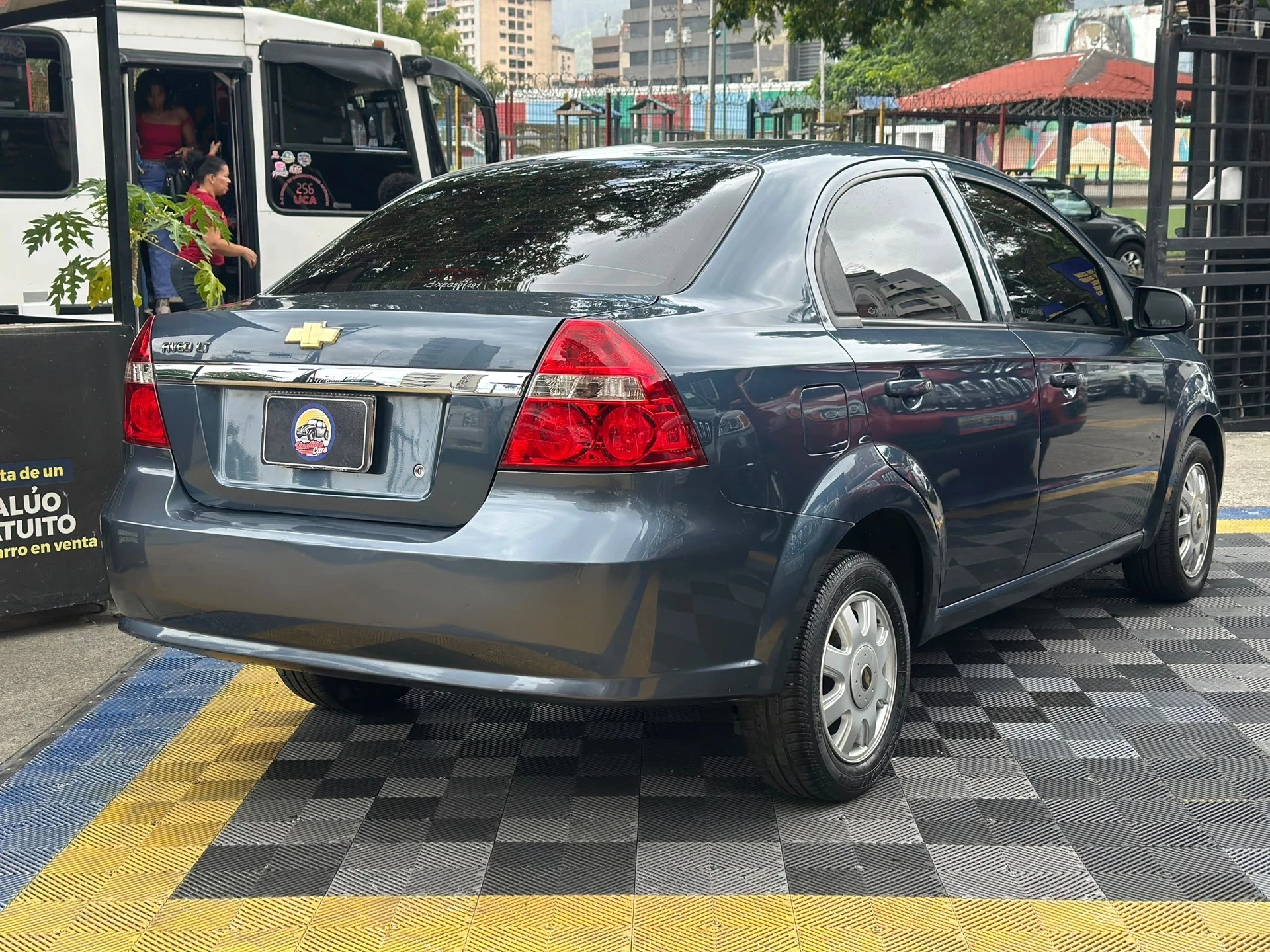 2014 Chevrolet Aveo LT — photo 7