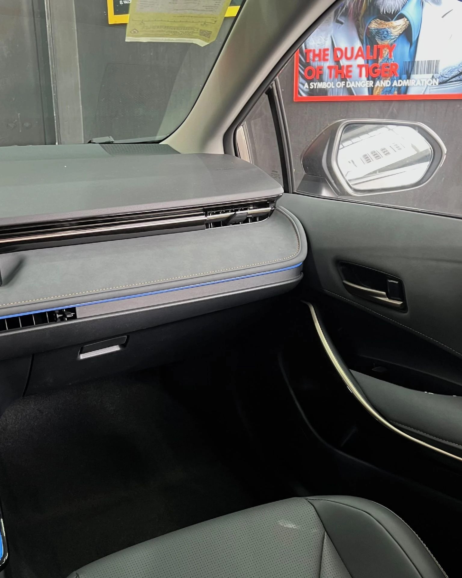 2026 Toyota Corolla HEV — photo 9