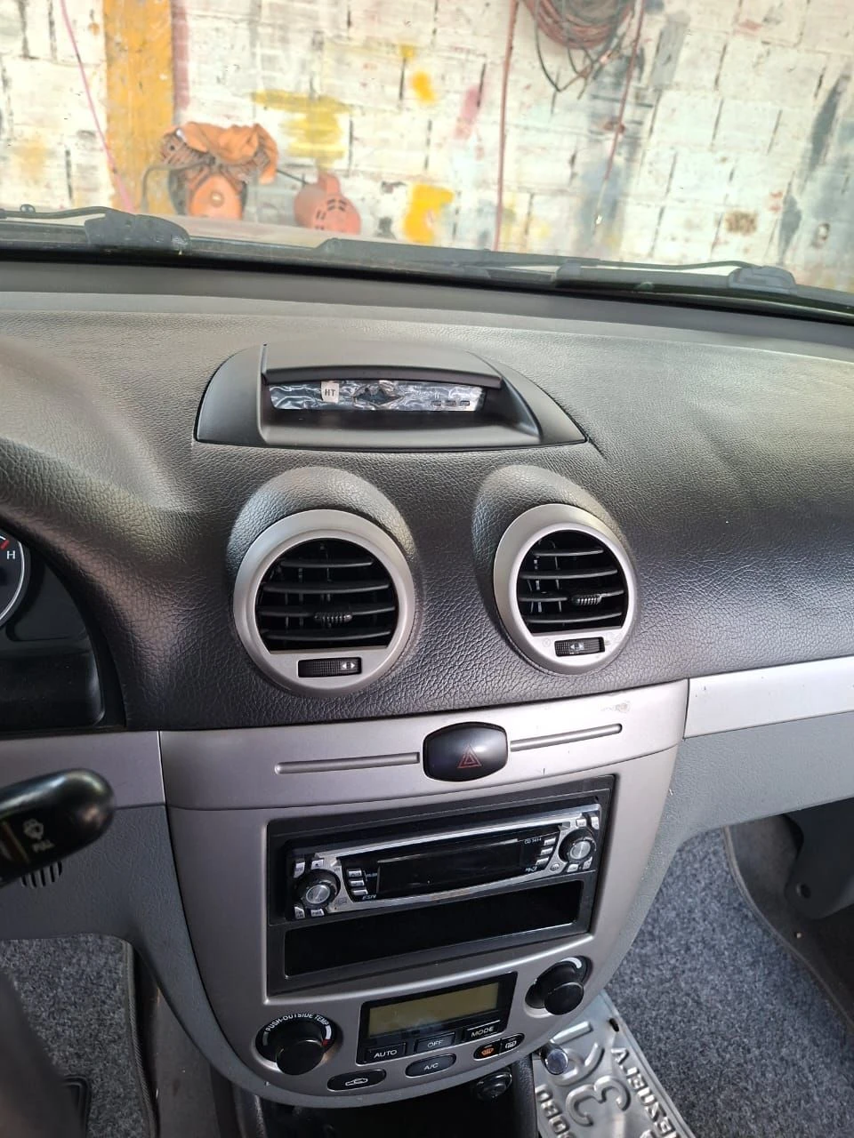 2008 Chevrolet Optra — photo 3