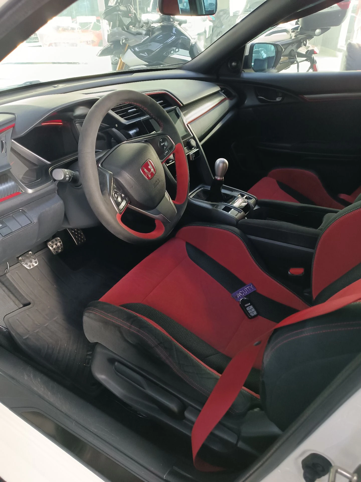 2017 Honda Civic Type R — photo 4