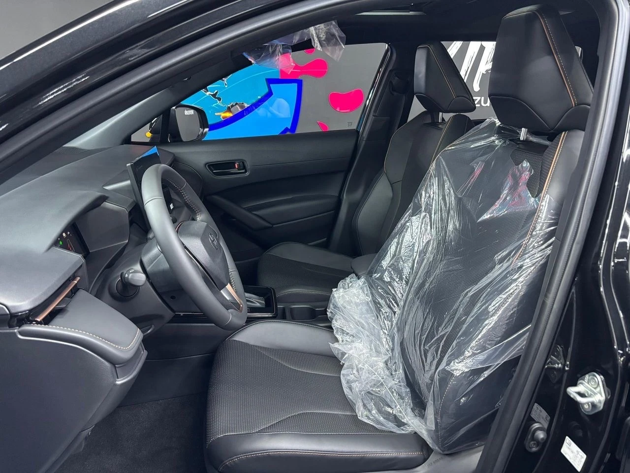 2026 Toyota Corolla Cross Luxury — photo 9