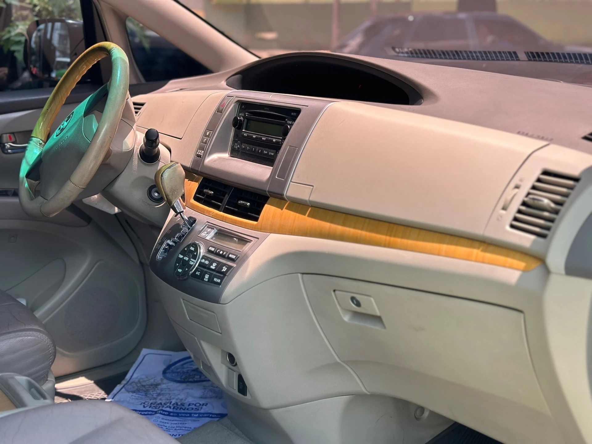 2008 Toyota Previa GL — photo 7