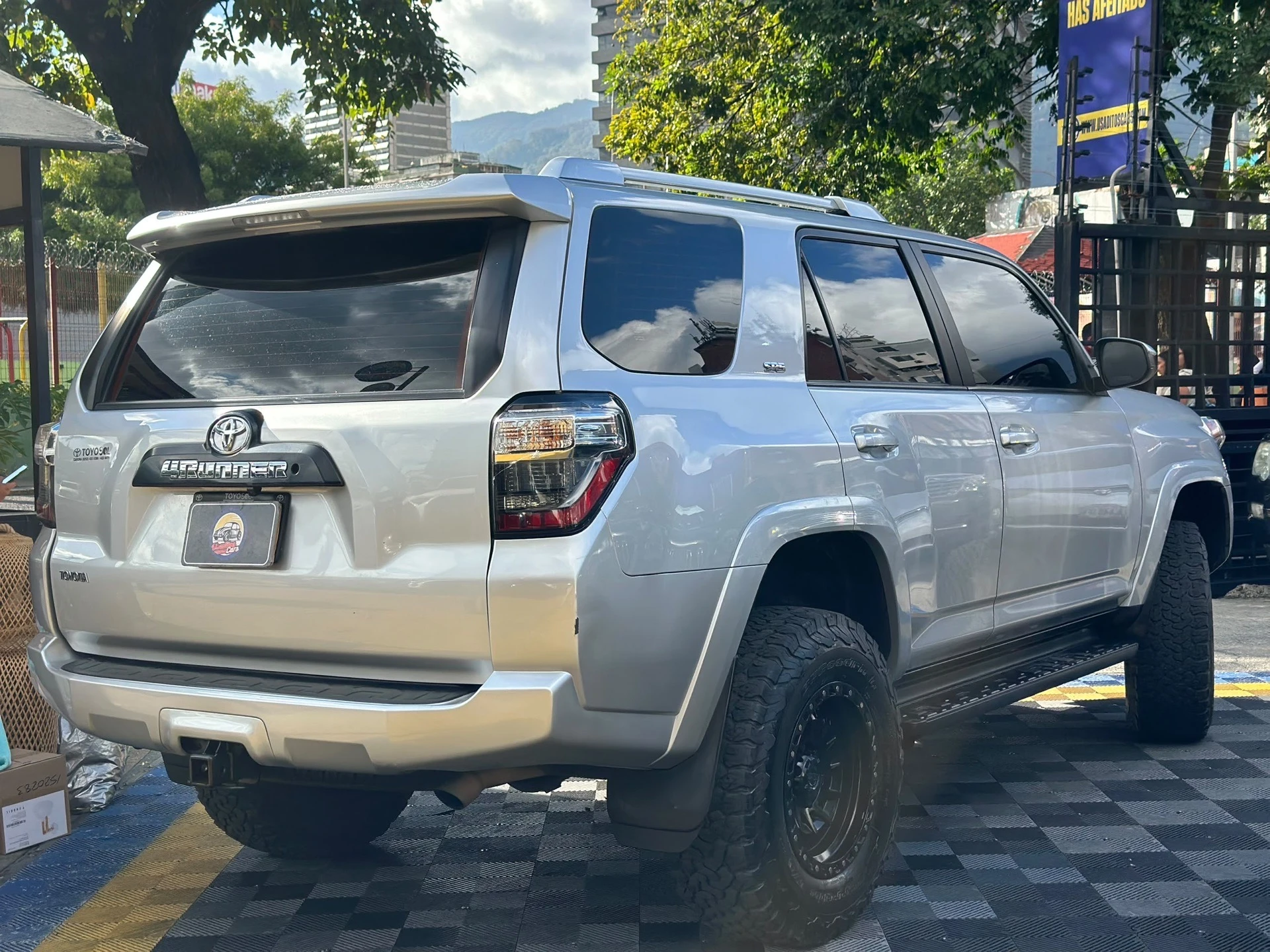 2022 Toyota 4Runner SR5 — photo 2