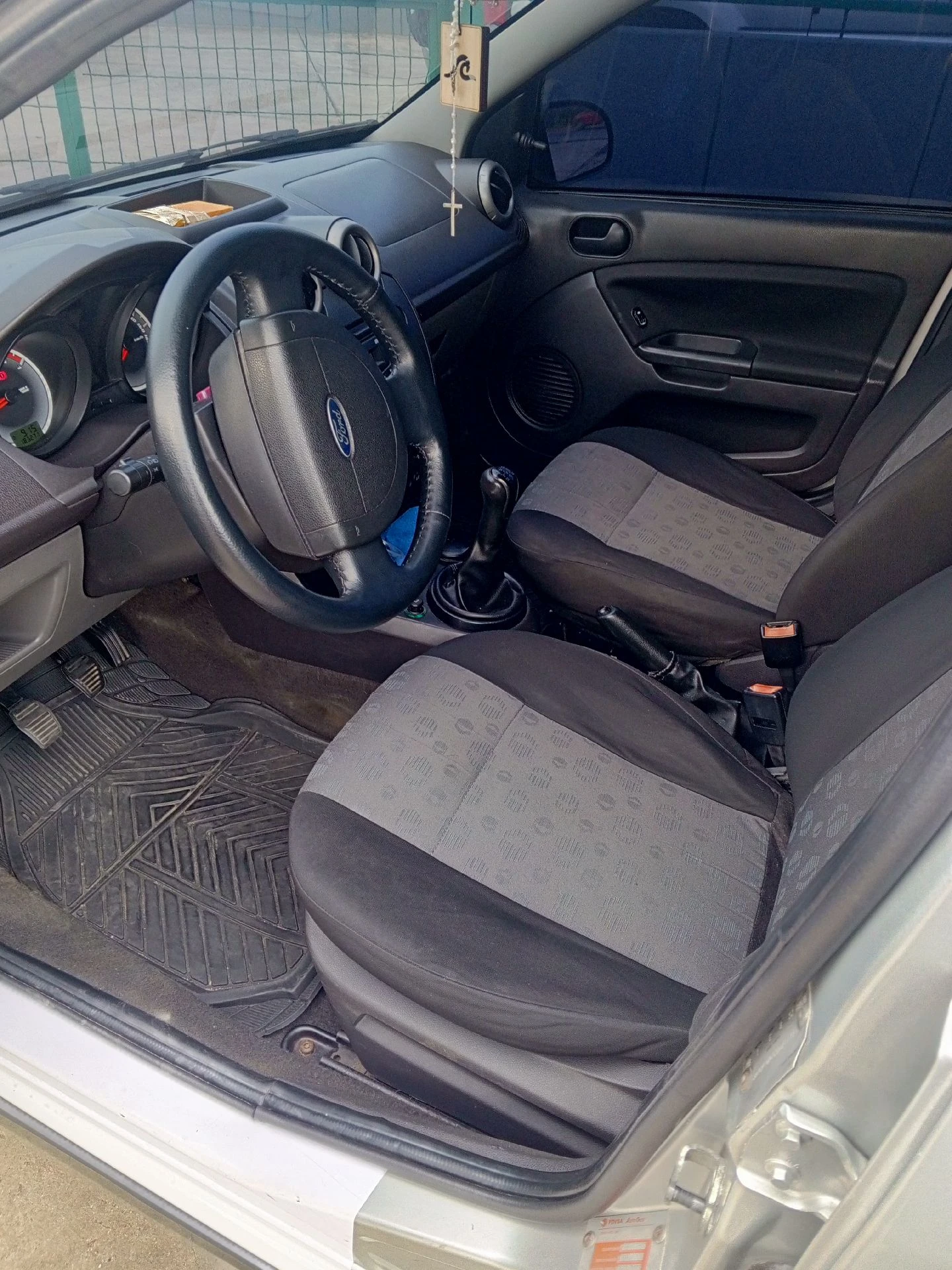 2012 Ford Fiesta Move sincronico — photo 5