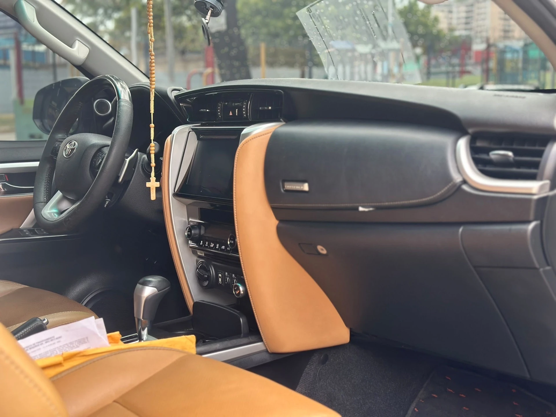 2020 Toyota Fortuner VXR — photo 4