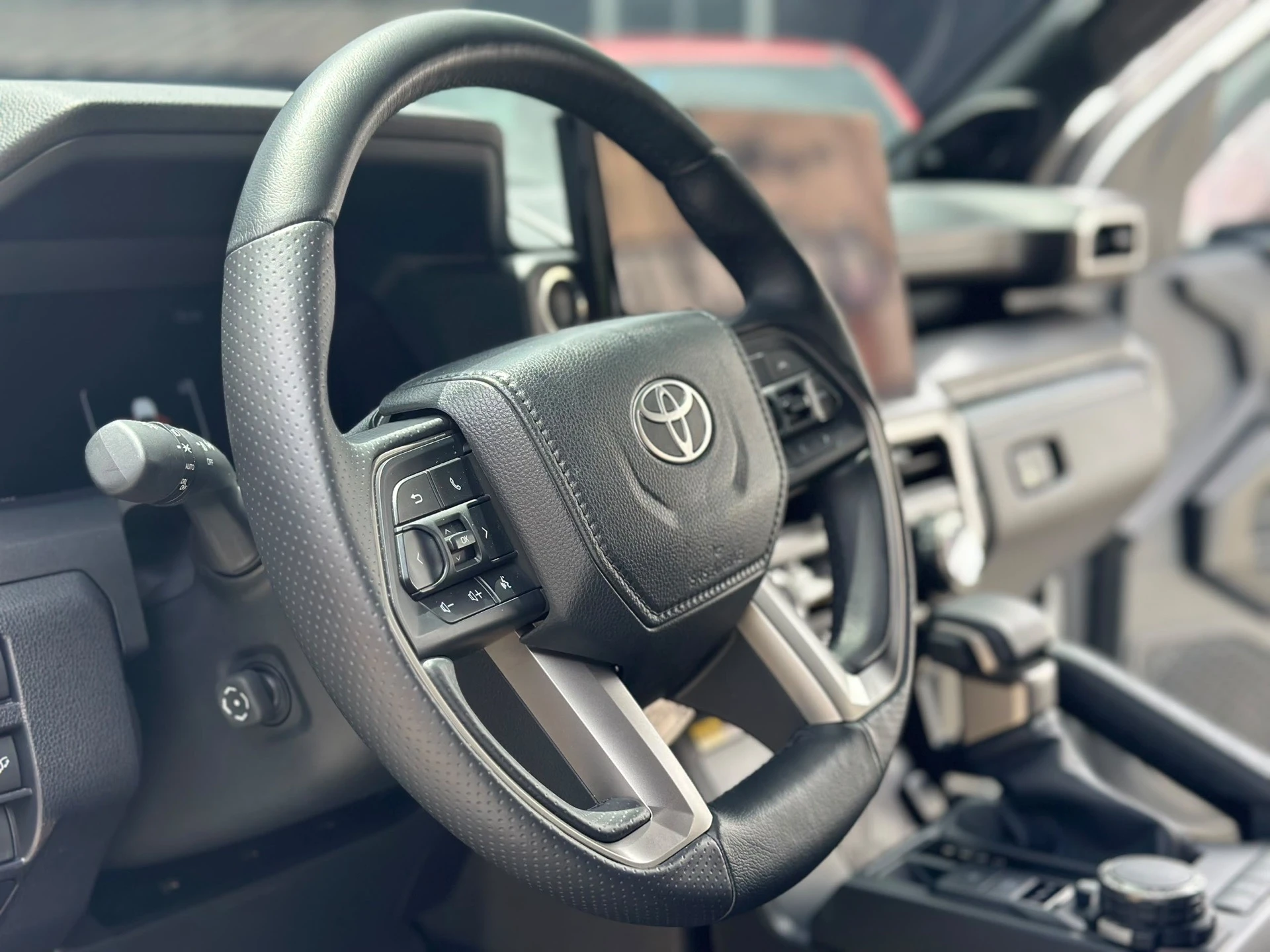 2025 Toyota 4Runner LIMITED — photo 8