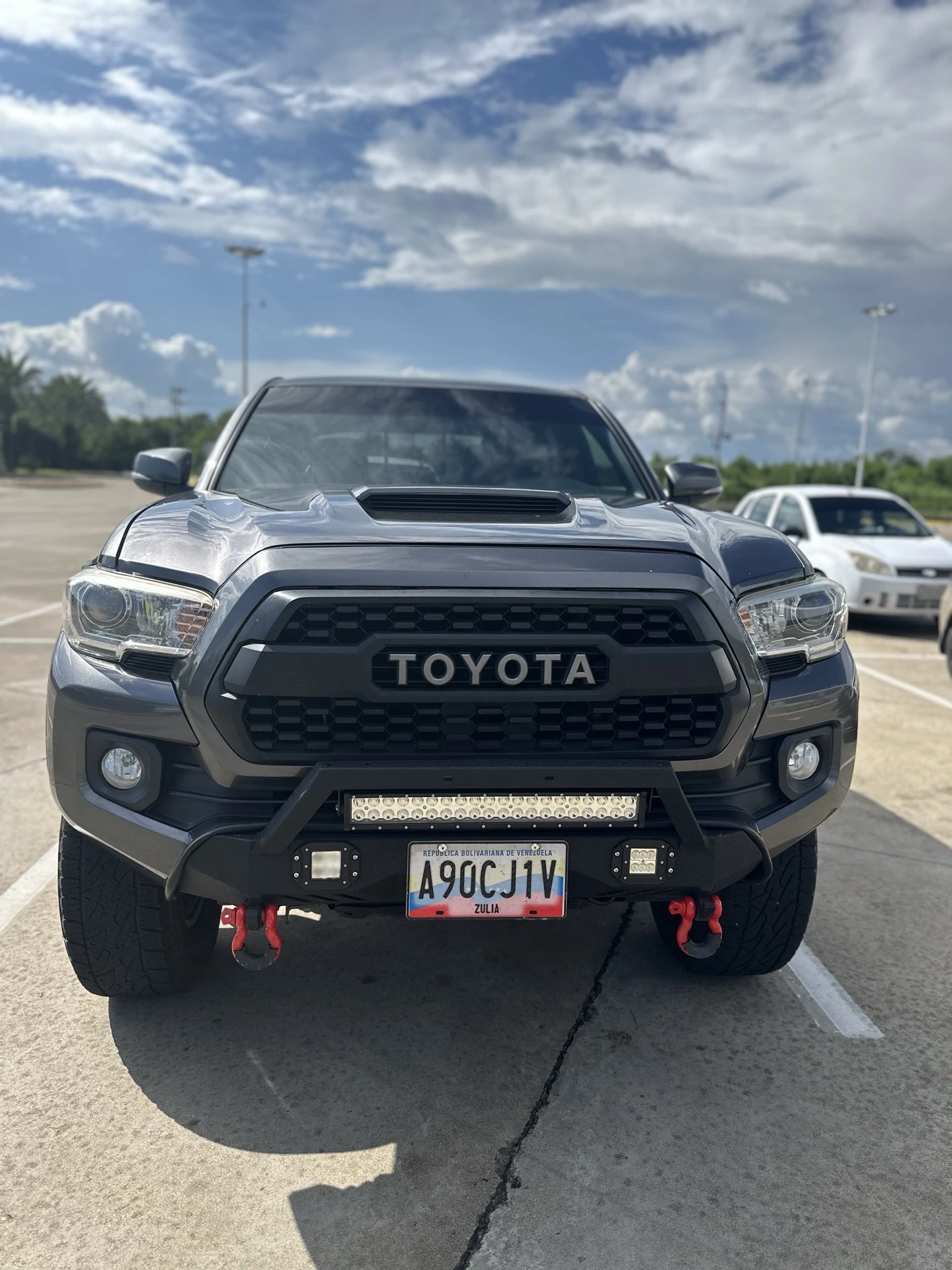 2017 Toyota Tacoma TRD SPORT 4X4 — photo 4