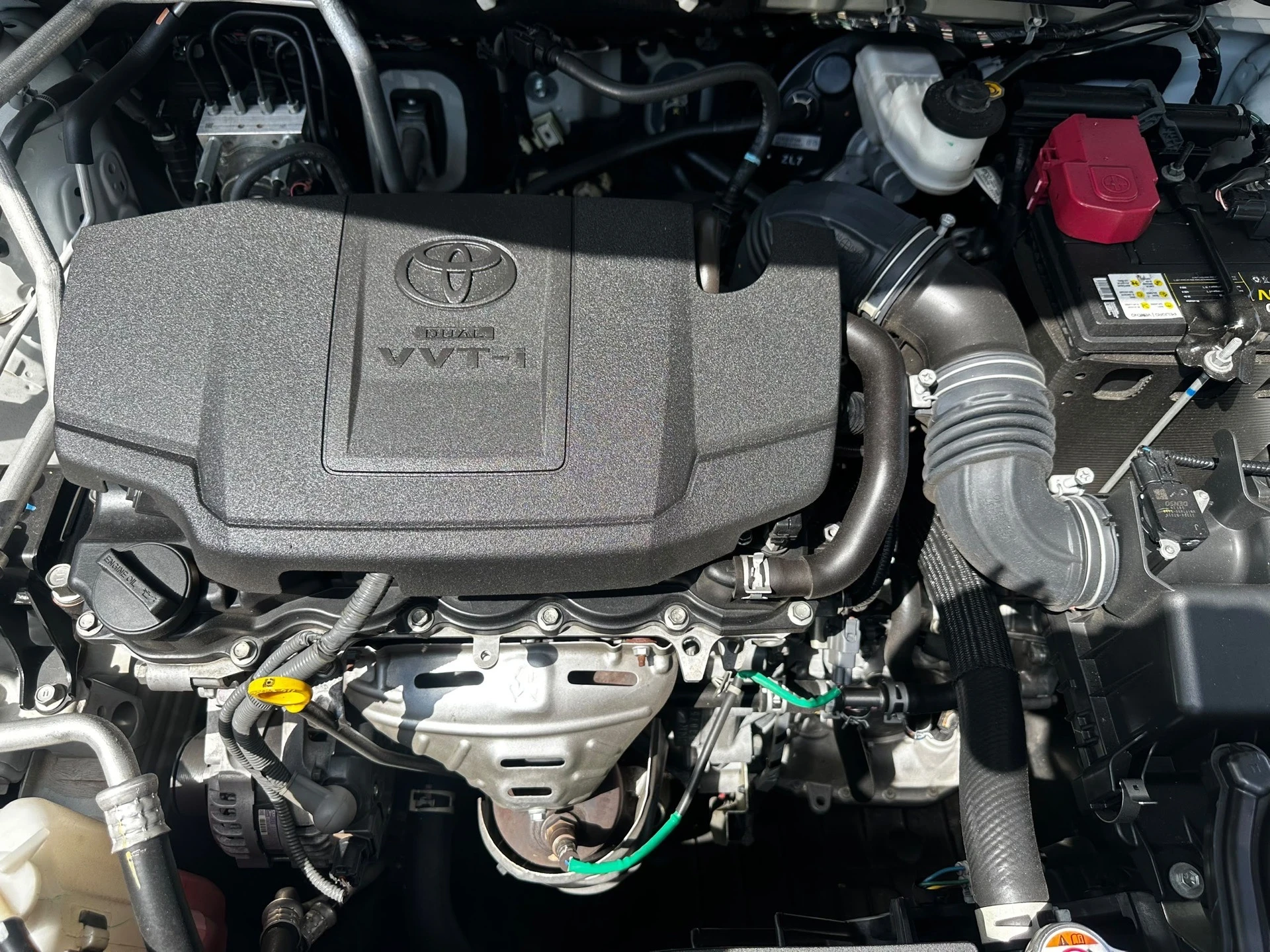 2023 Toyota Yaris Sedán DUBAI — photo 3