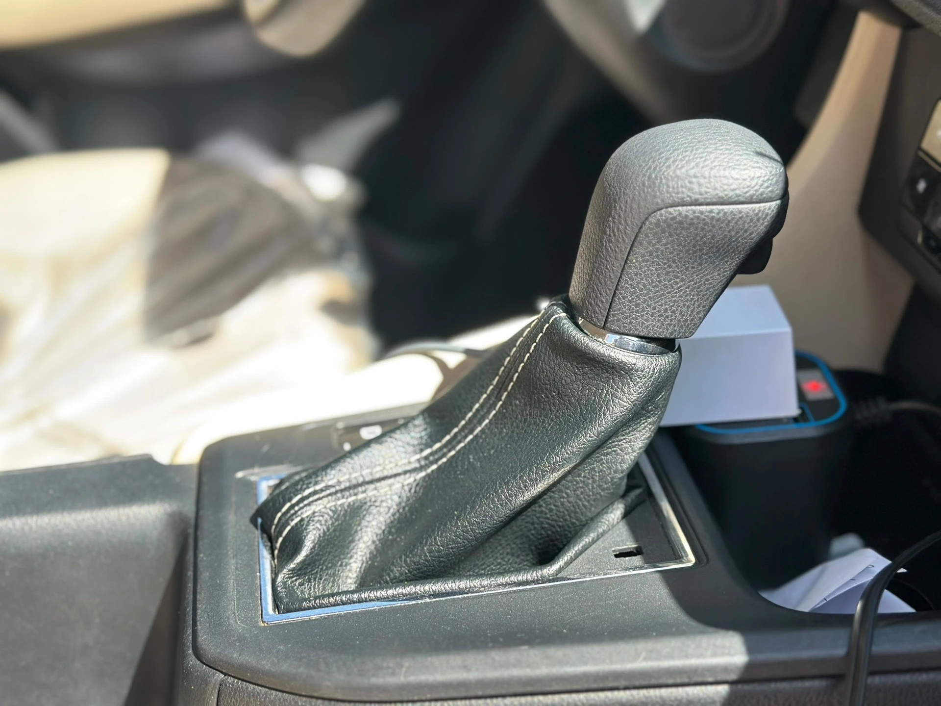 2023 Toyota Yaris Sedán DUBAI — photo 8