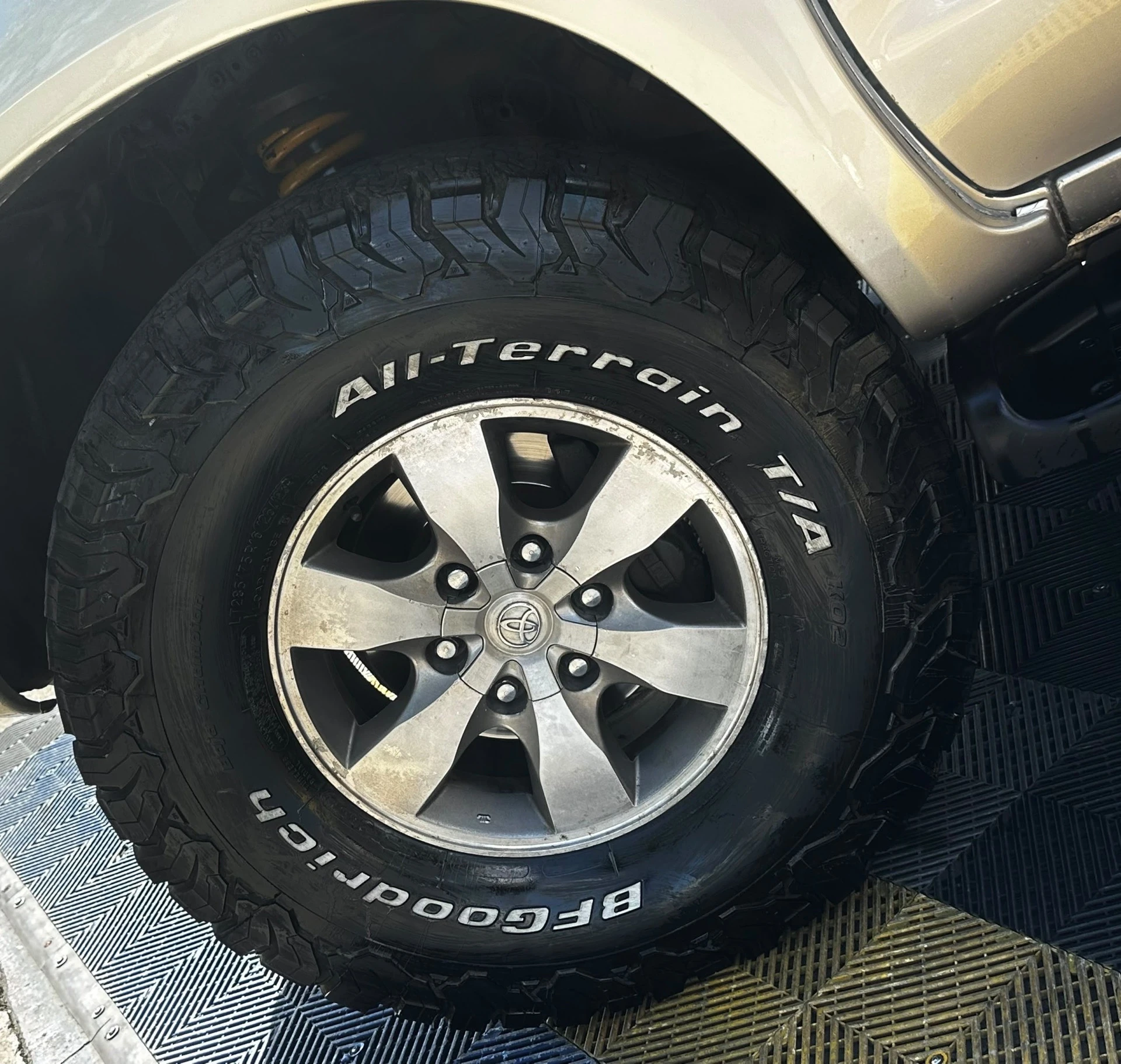 2007 Toyota Fortuner SR5 — photo 6