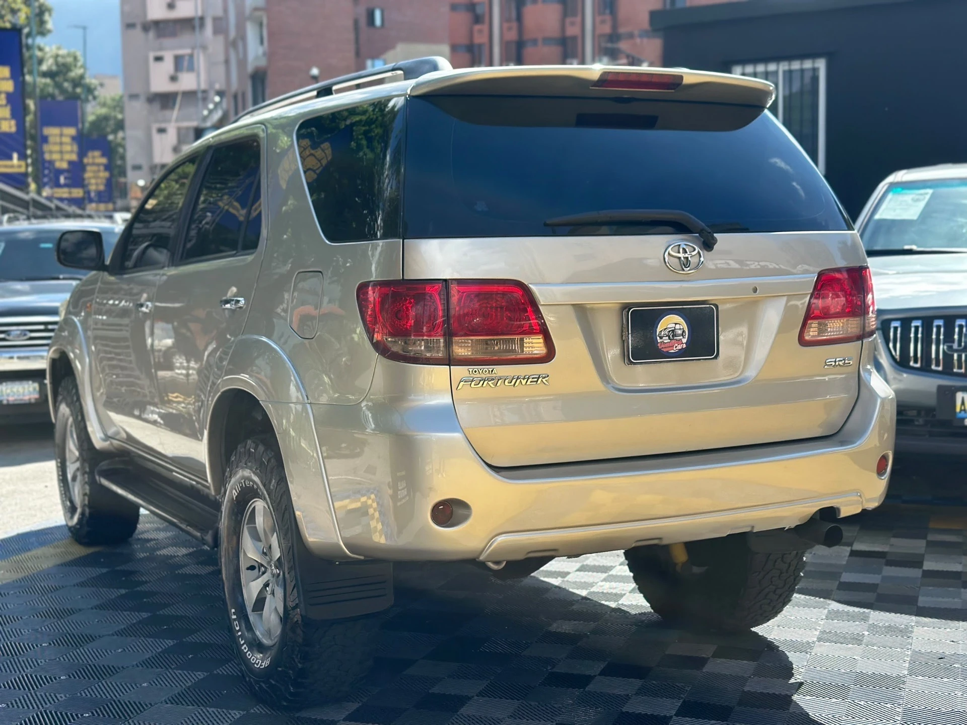 2007 Toyota Fortuner SR5 — photo 10