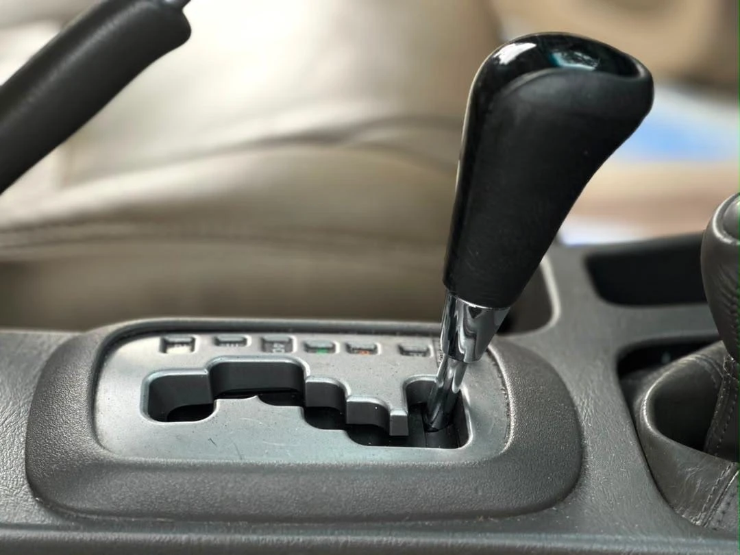 2012 Toyota Fortuner Sr — photo 3