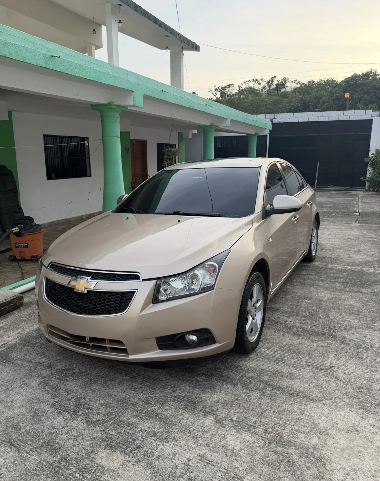 2012 Chevrolet Cruze — photo 4