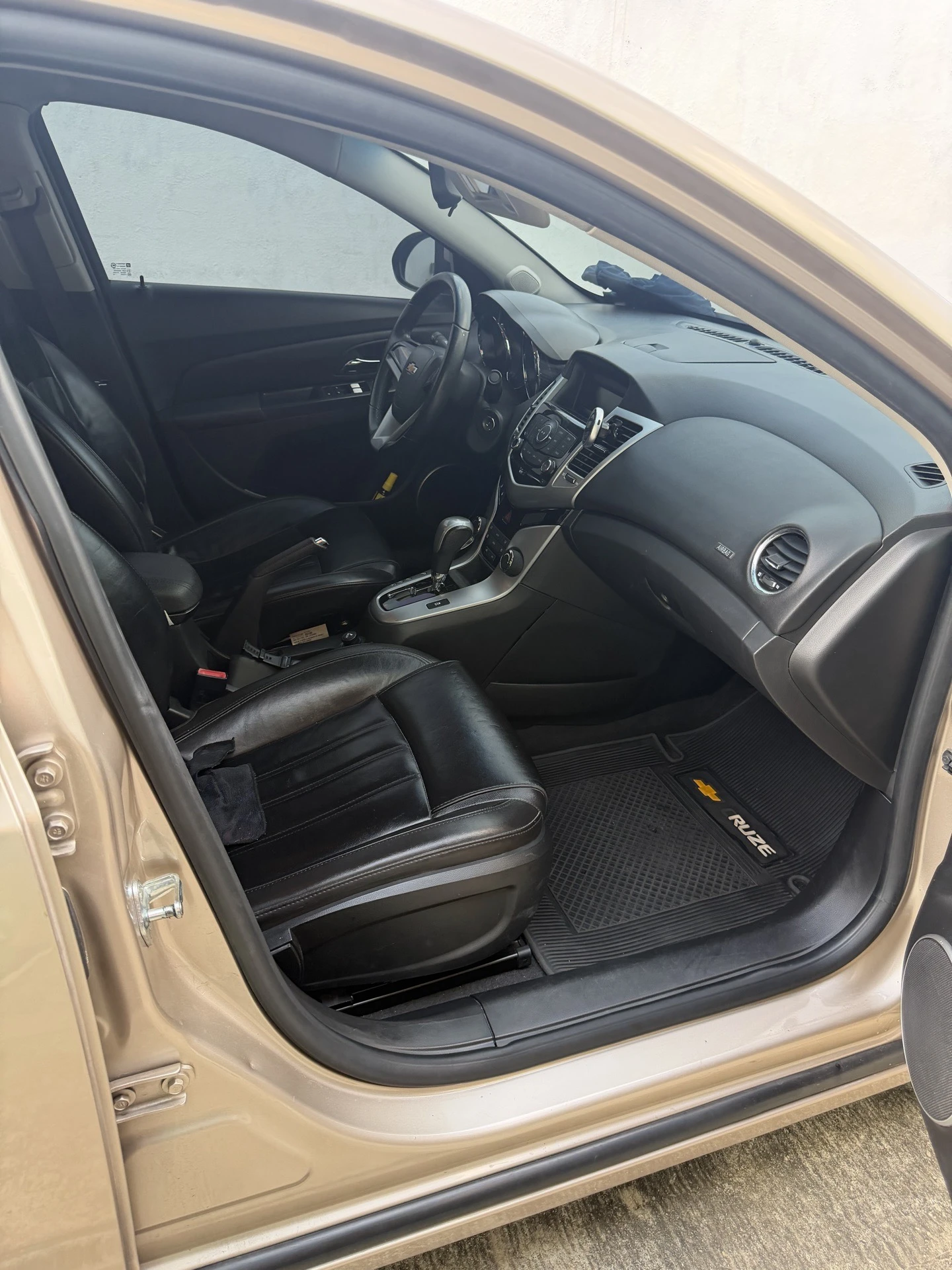 2012 Chevrolet Cruze — photo 8