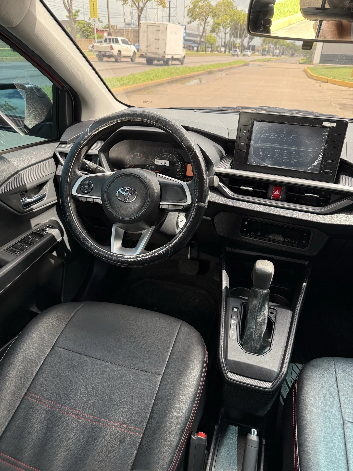 2025 Toyota Agya — photo 6
