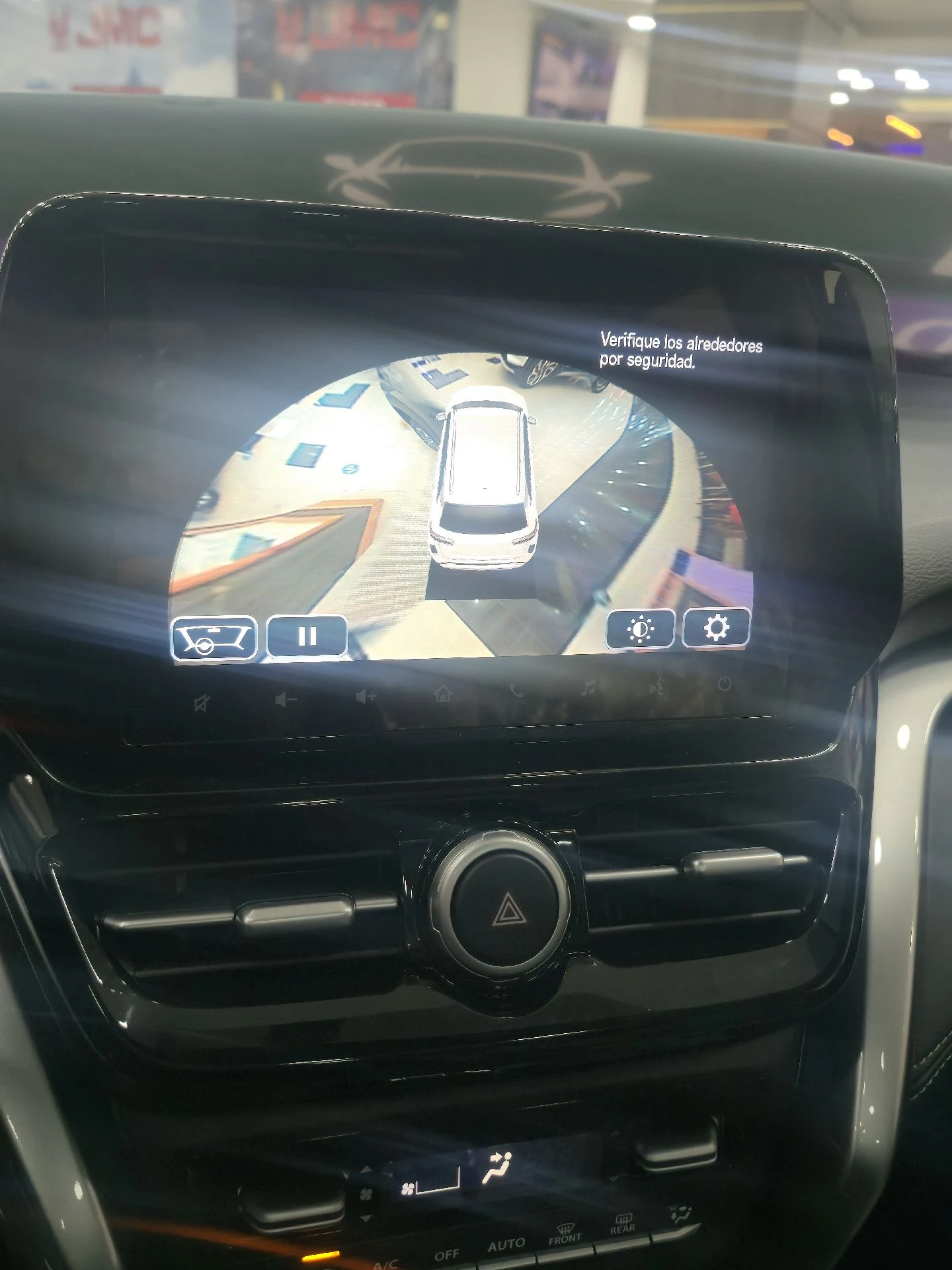 2025 Suzuki Grand Vitara — photo 9