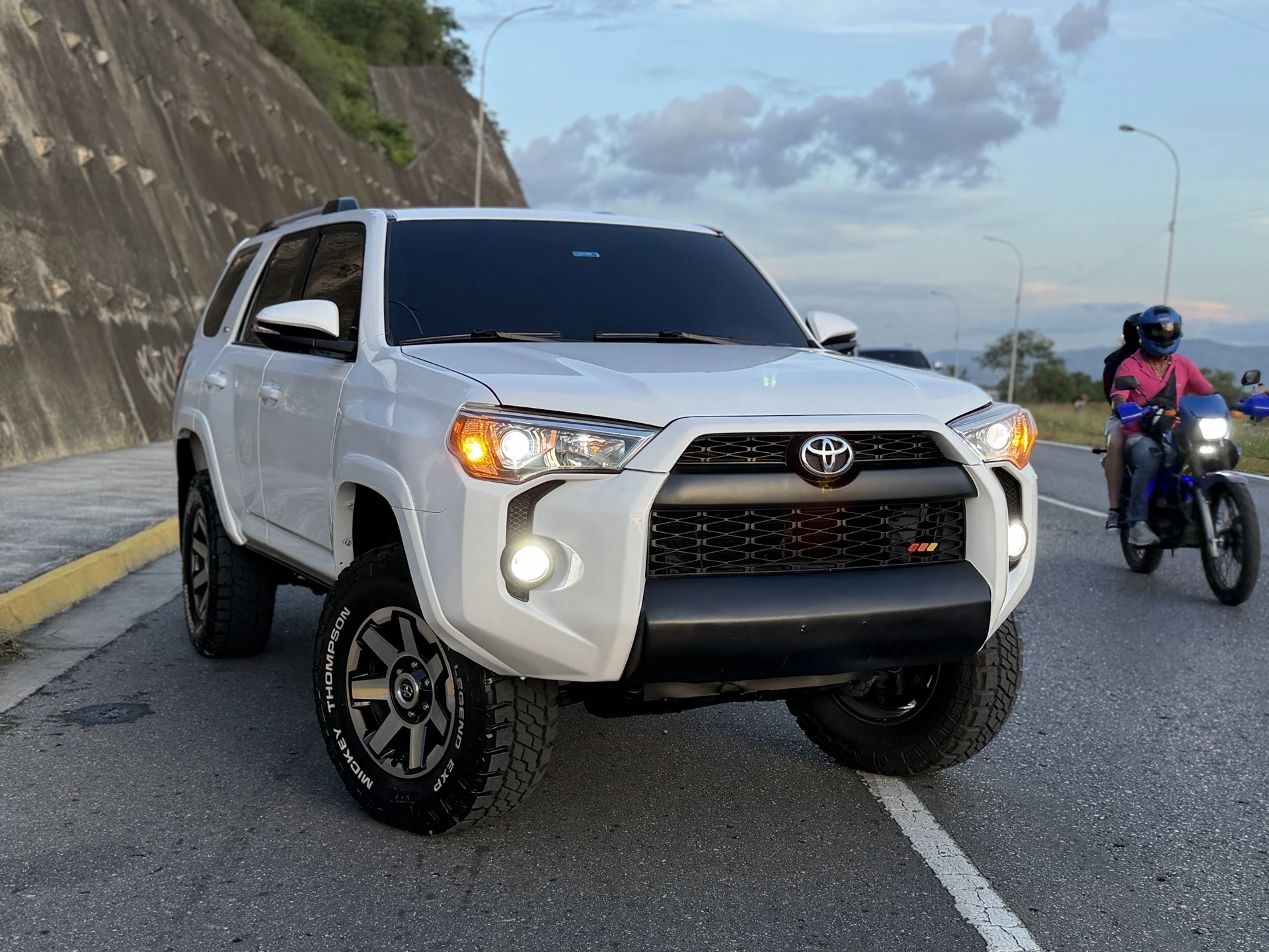 2015 Toyota 4Runner Sr5 premium — photo 2