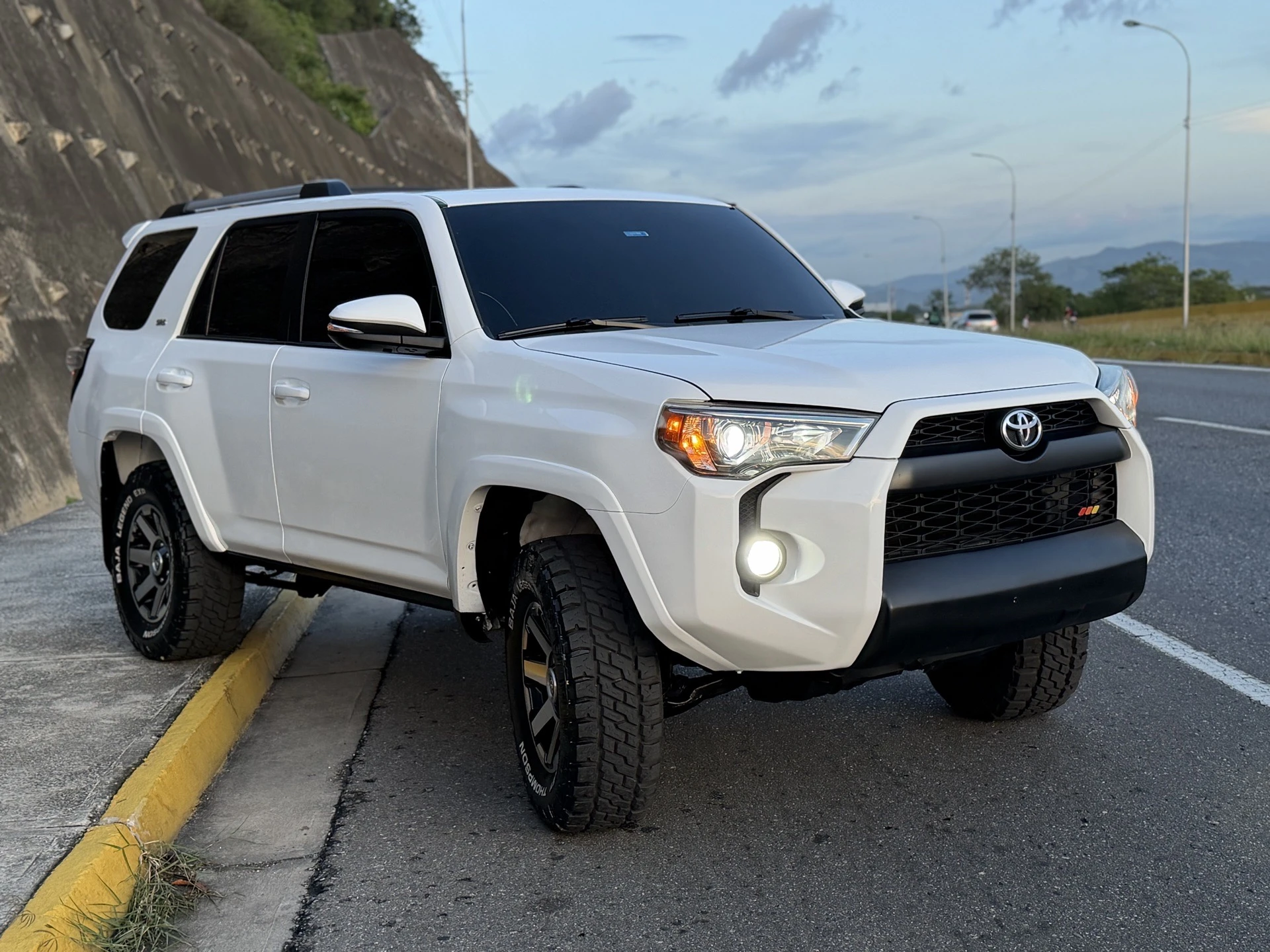 2015 Toyota 4Runner Sr5 premium — photo 14