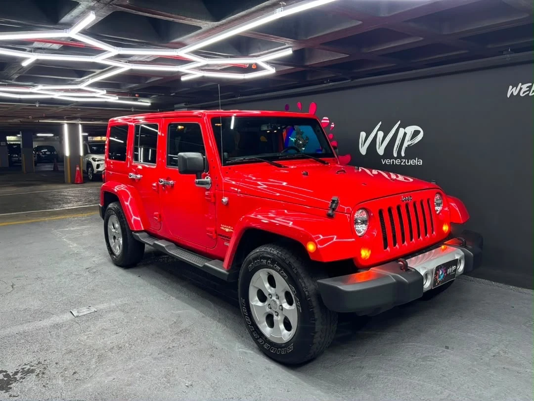2013 Jeep Wrangler Unlimited Sahara — photo 3