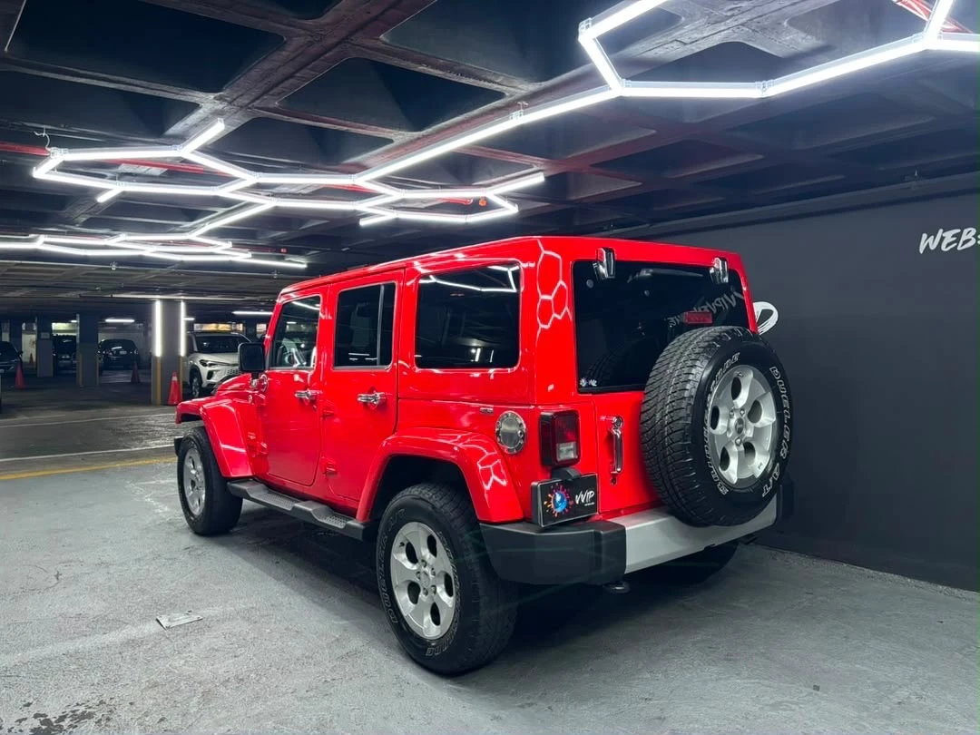 2013 Jeep Wrangler Unlimited Sahara — photo 5