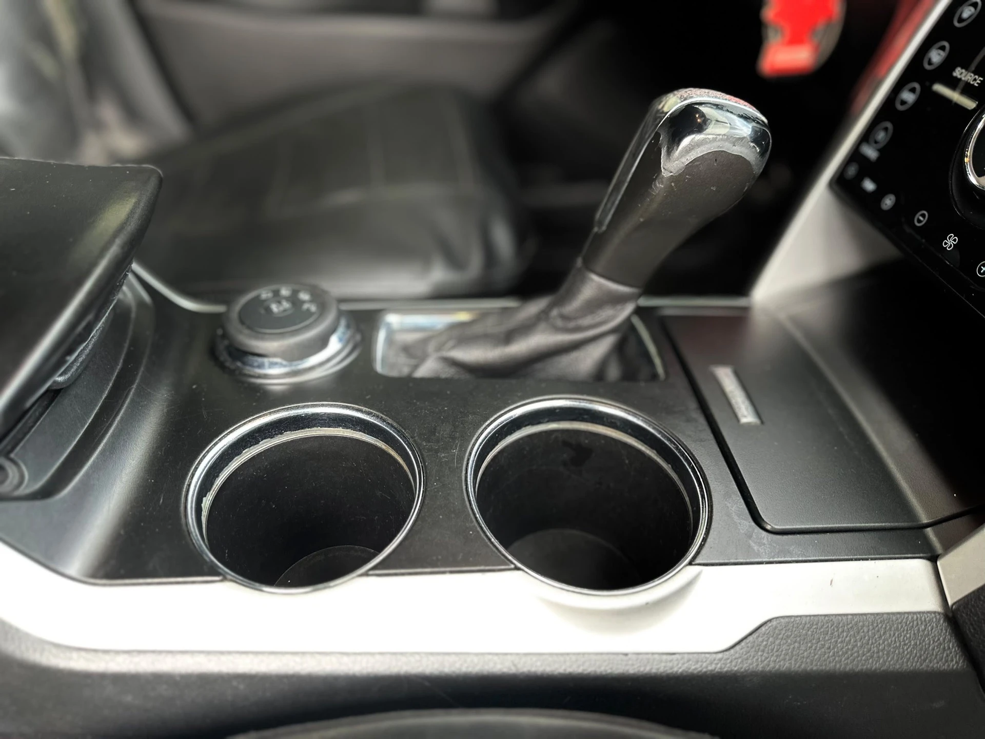 2012 Ford Explorer LIMITED — photo 3