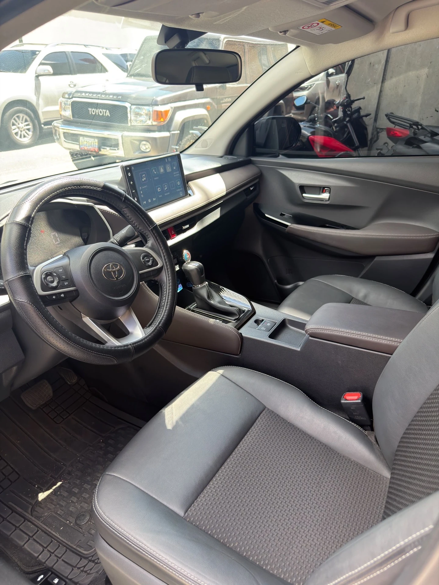 2024 Toyota Yaris Sedán Toyota Yaris G — photo 14