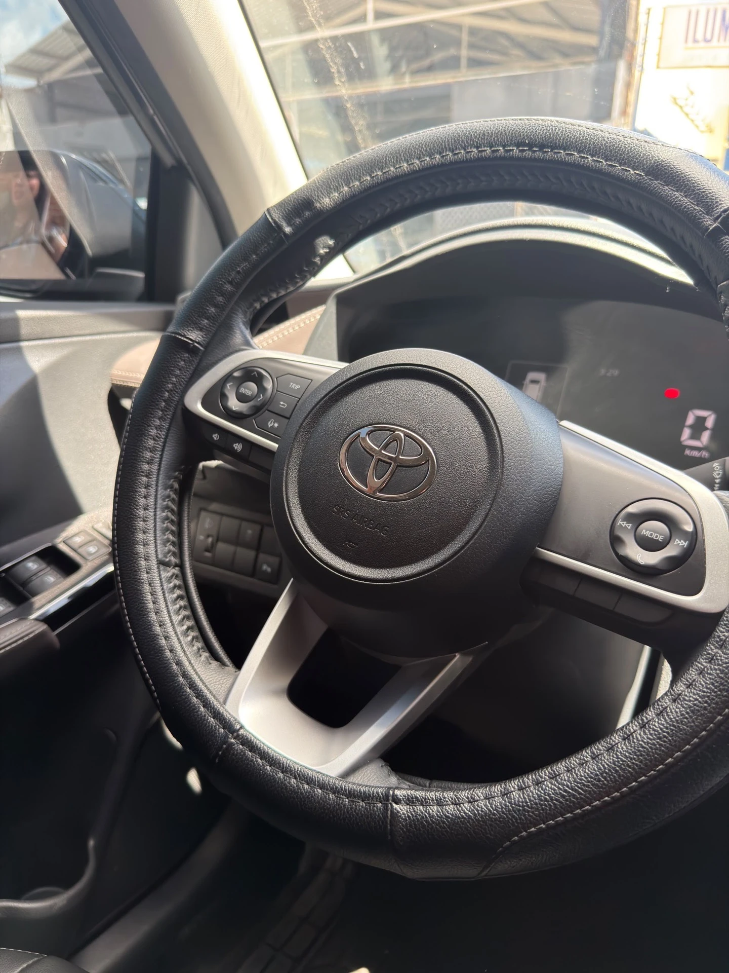 2024 Toyota Yaris Sedán Toyota Yaris G — photo 15